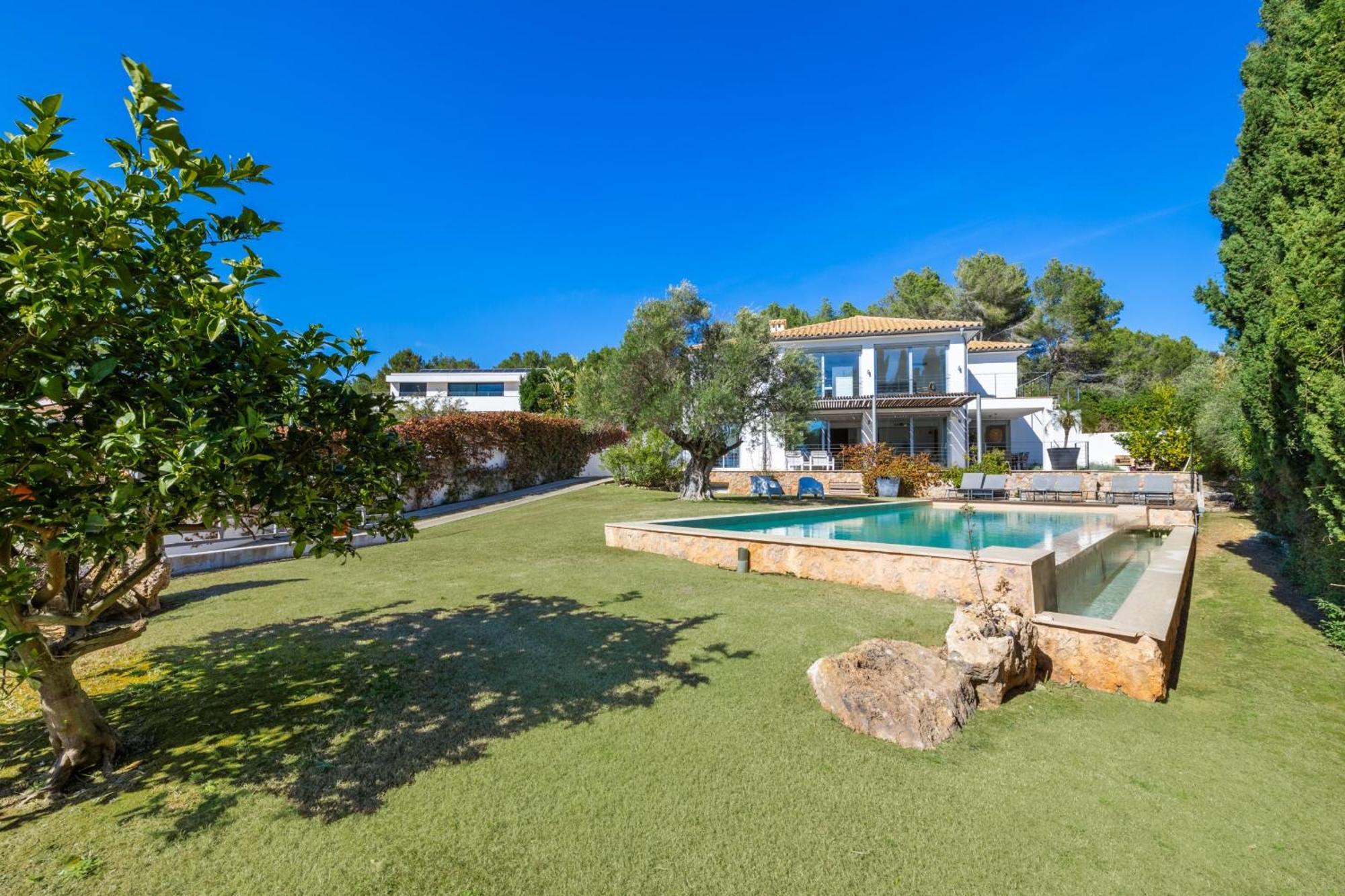 Vista Villa *