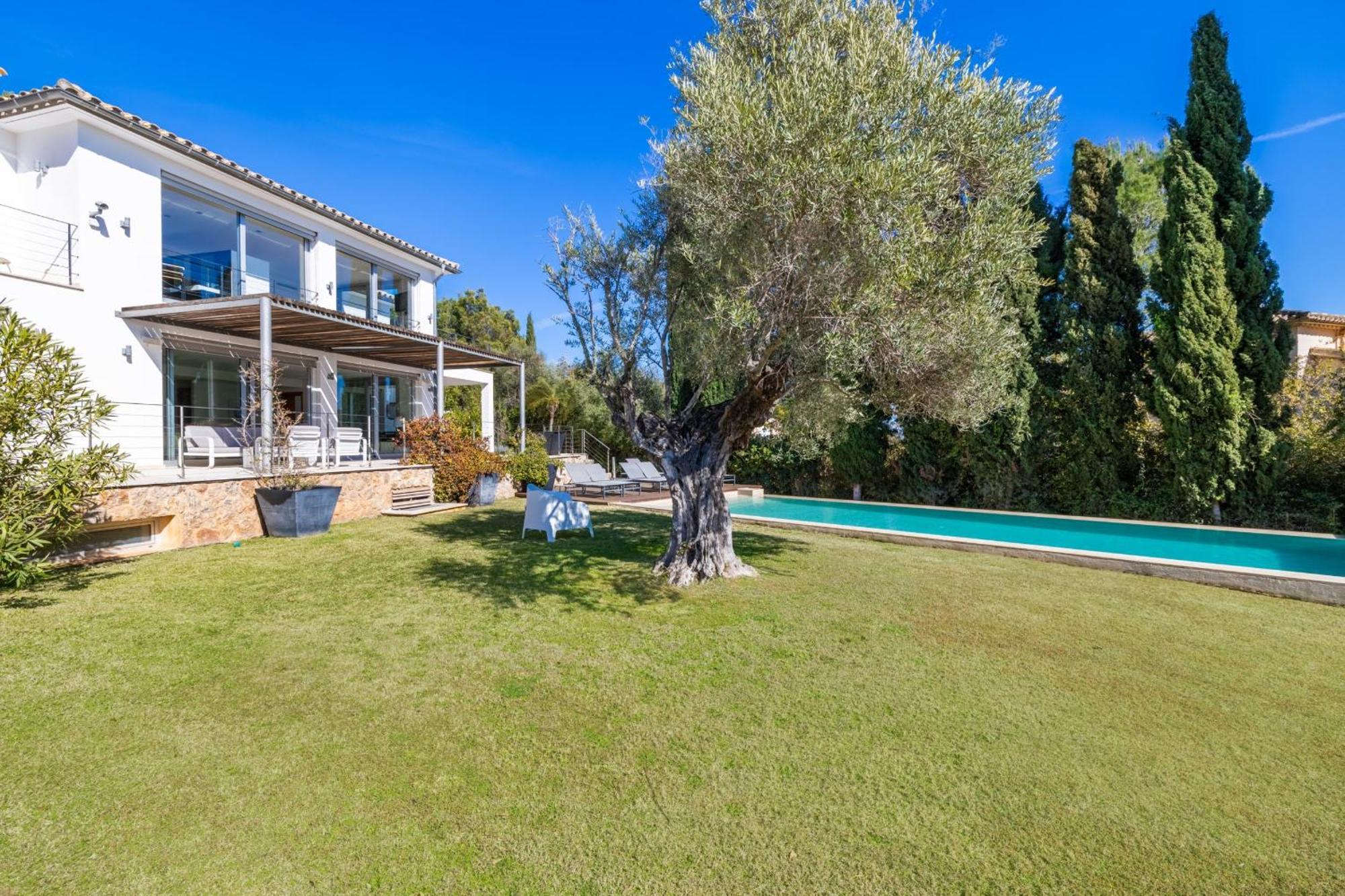 Vista Villa *