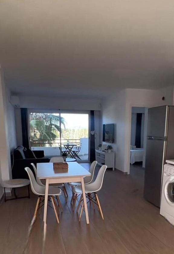 Bright In Puerto Alcudia Apartment