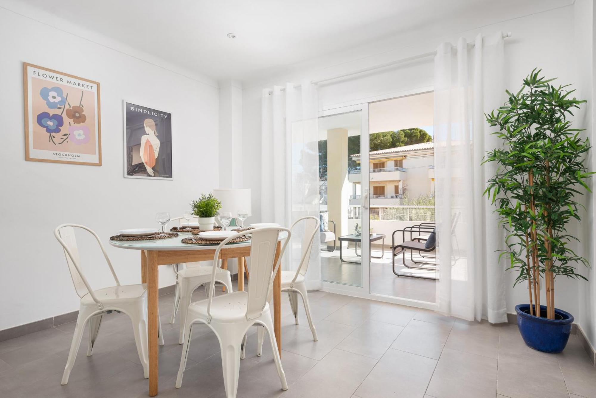Concha Junto A Playa, Clavells 1 1er D Apartamento
