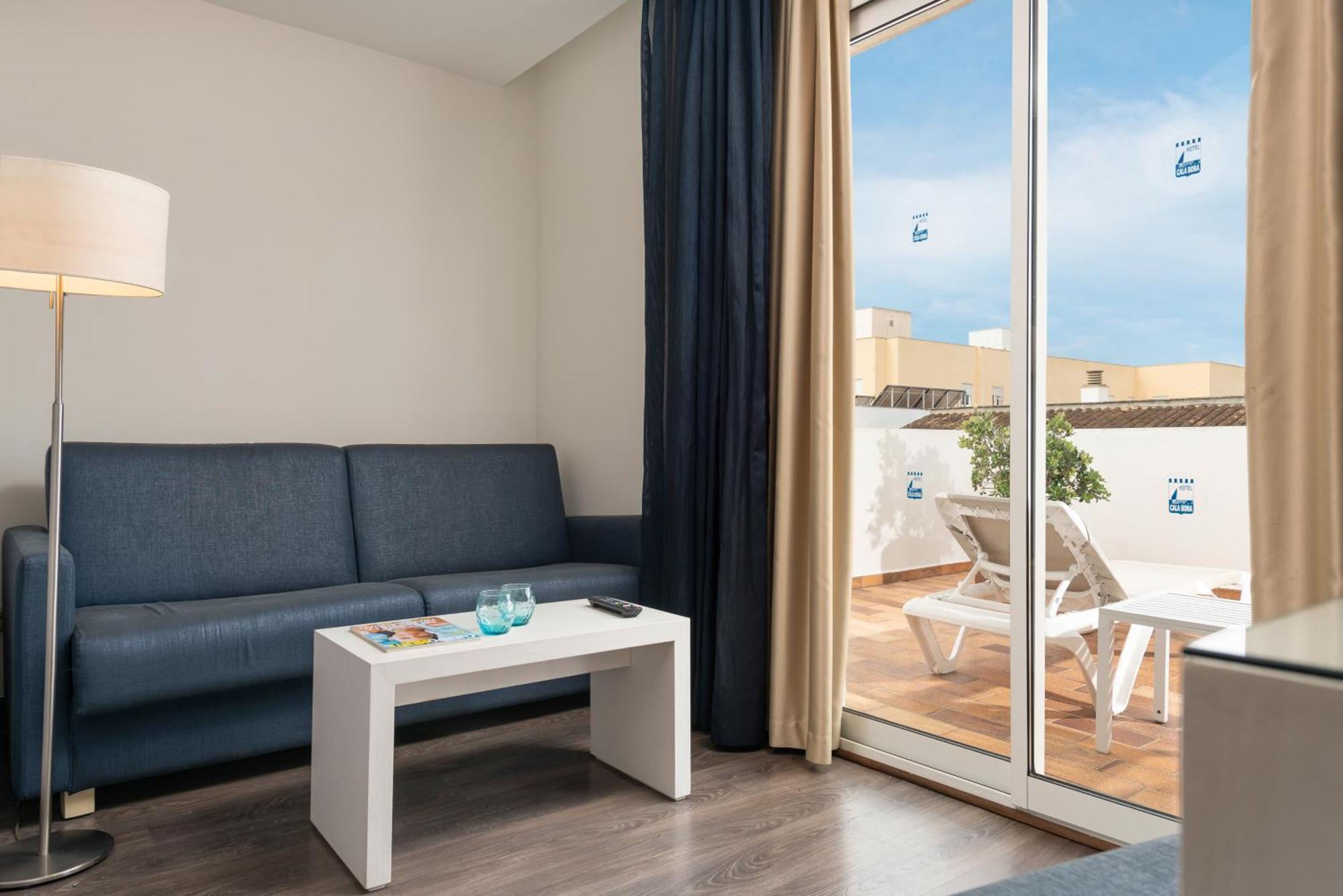 Hotel Cala Bona 4*