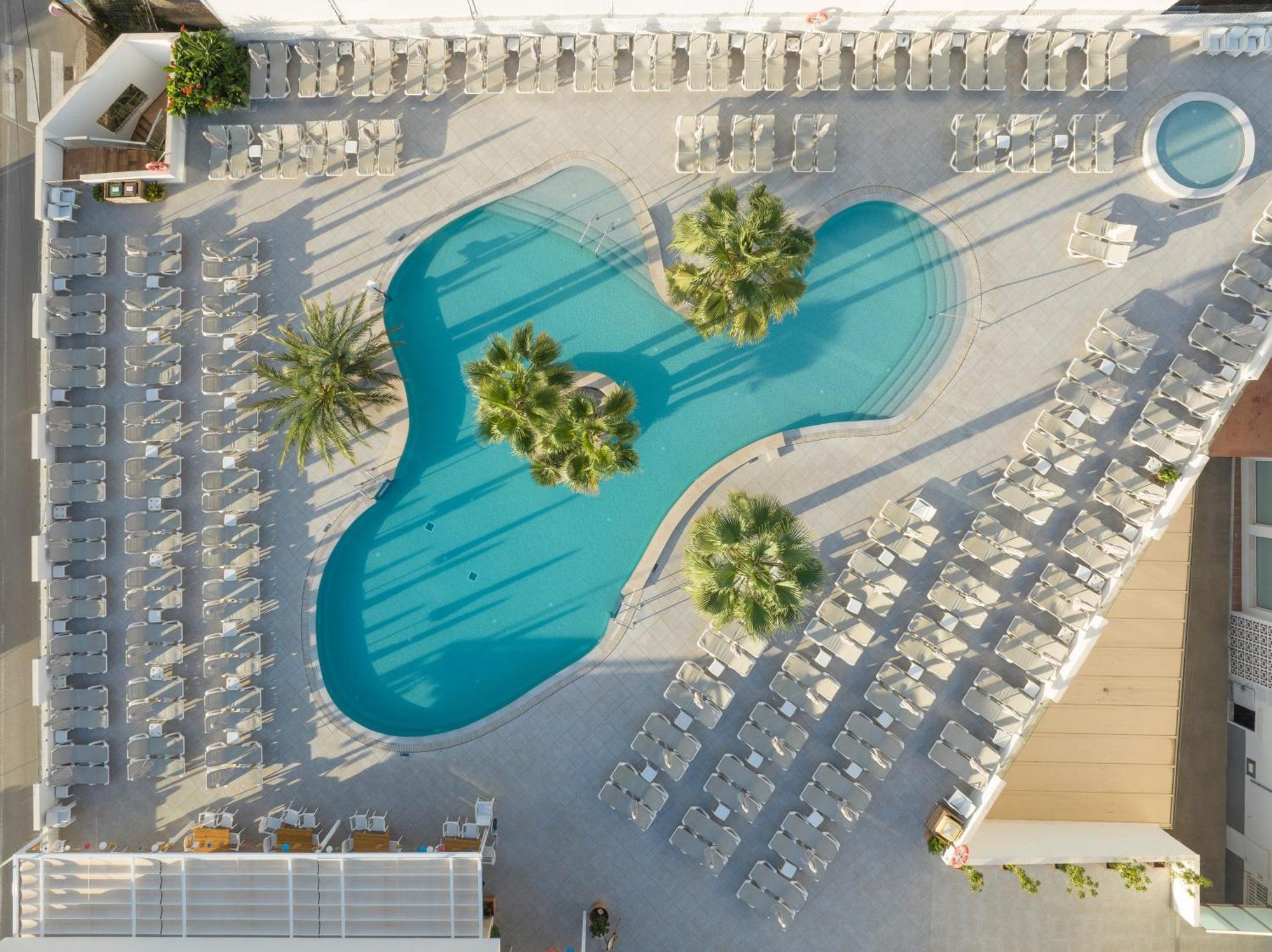 Cala Bona Hotel 4*