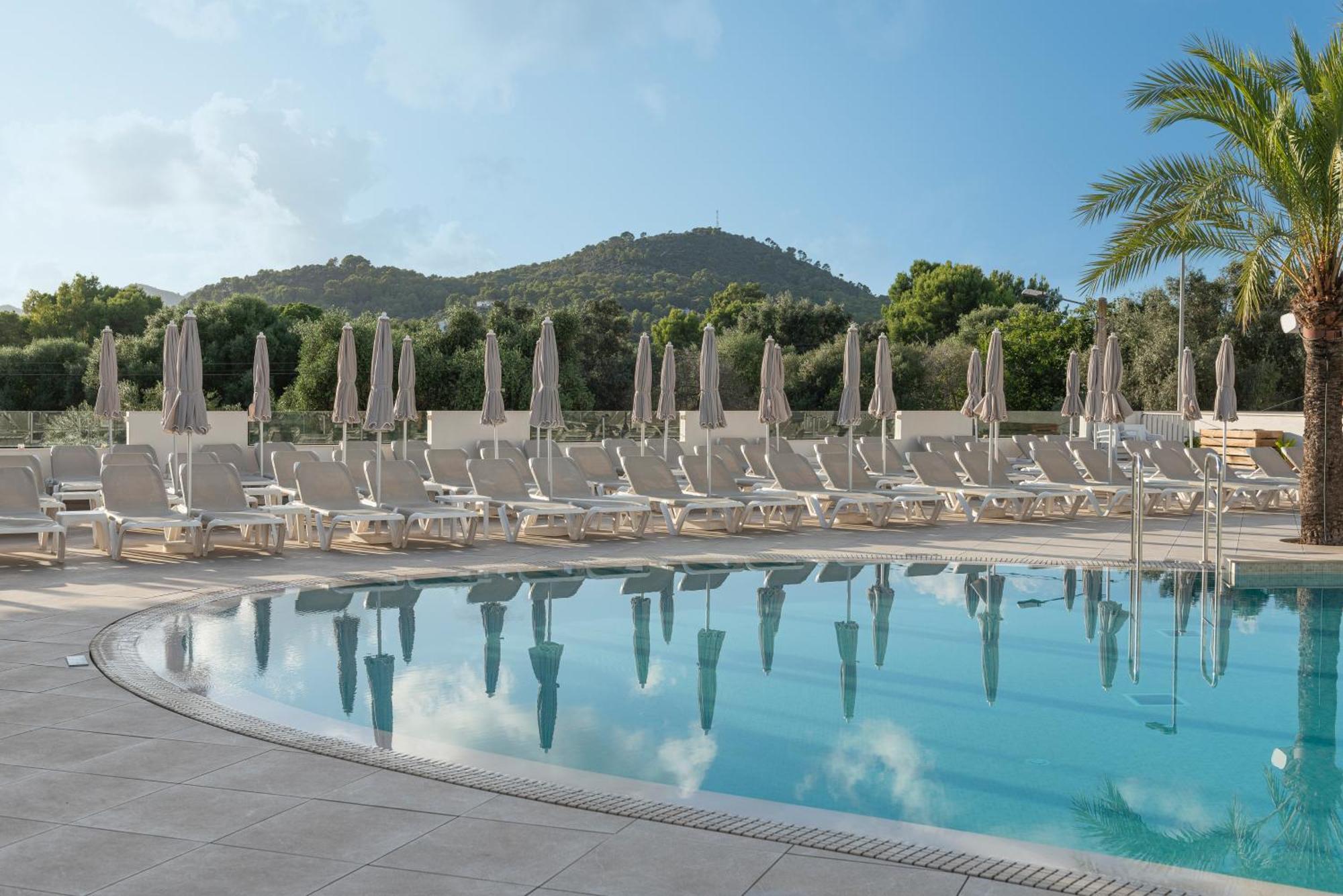Cala Bona Hotel