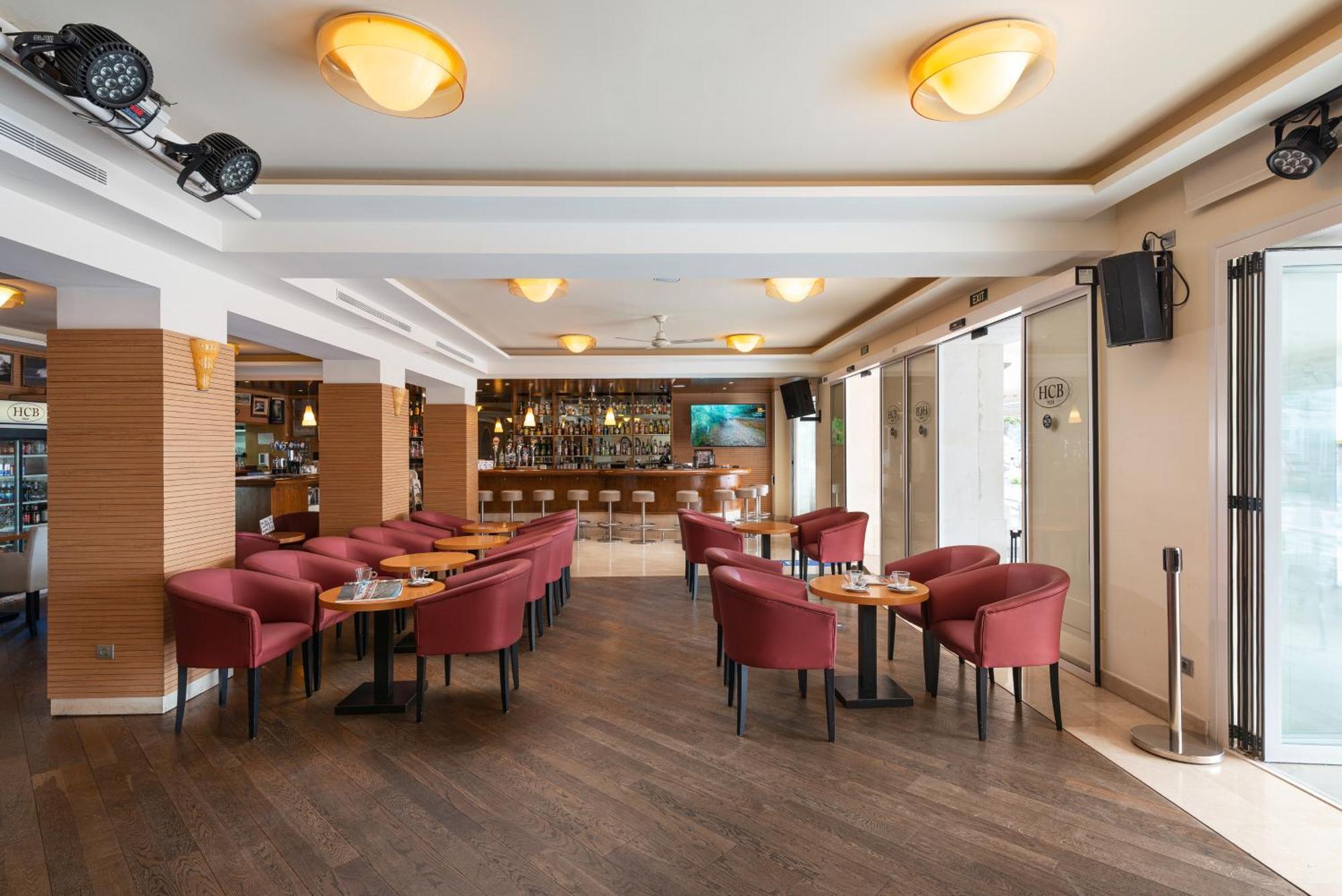 Hotel Cala Bona 4*