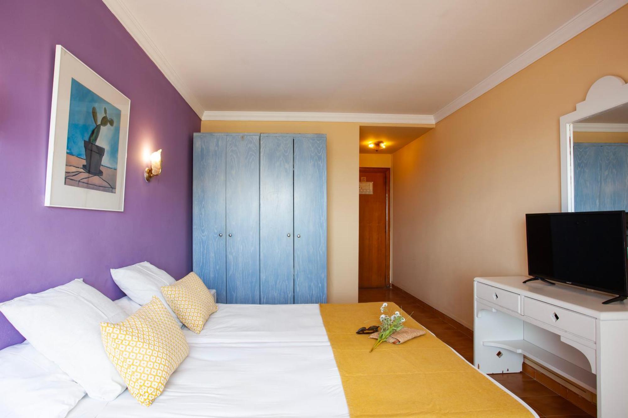 Hotel Bj Playa Blanca 2*