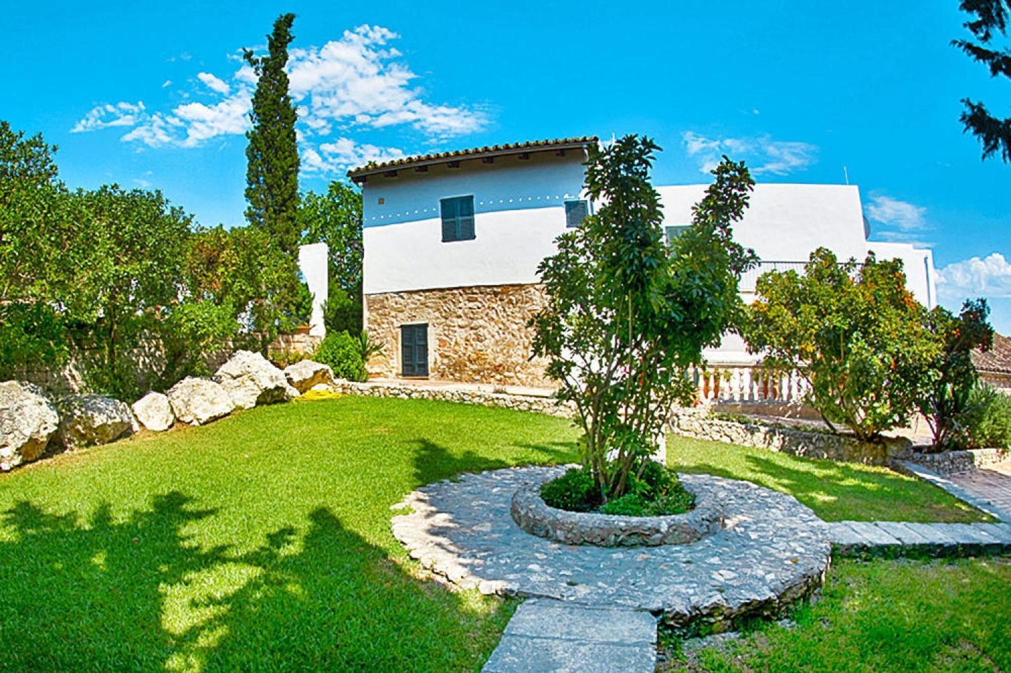 - Bal01422-ayf * Santa Margalida