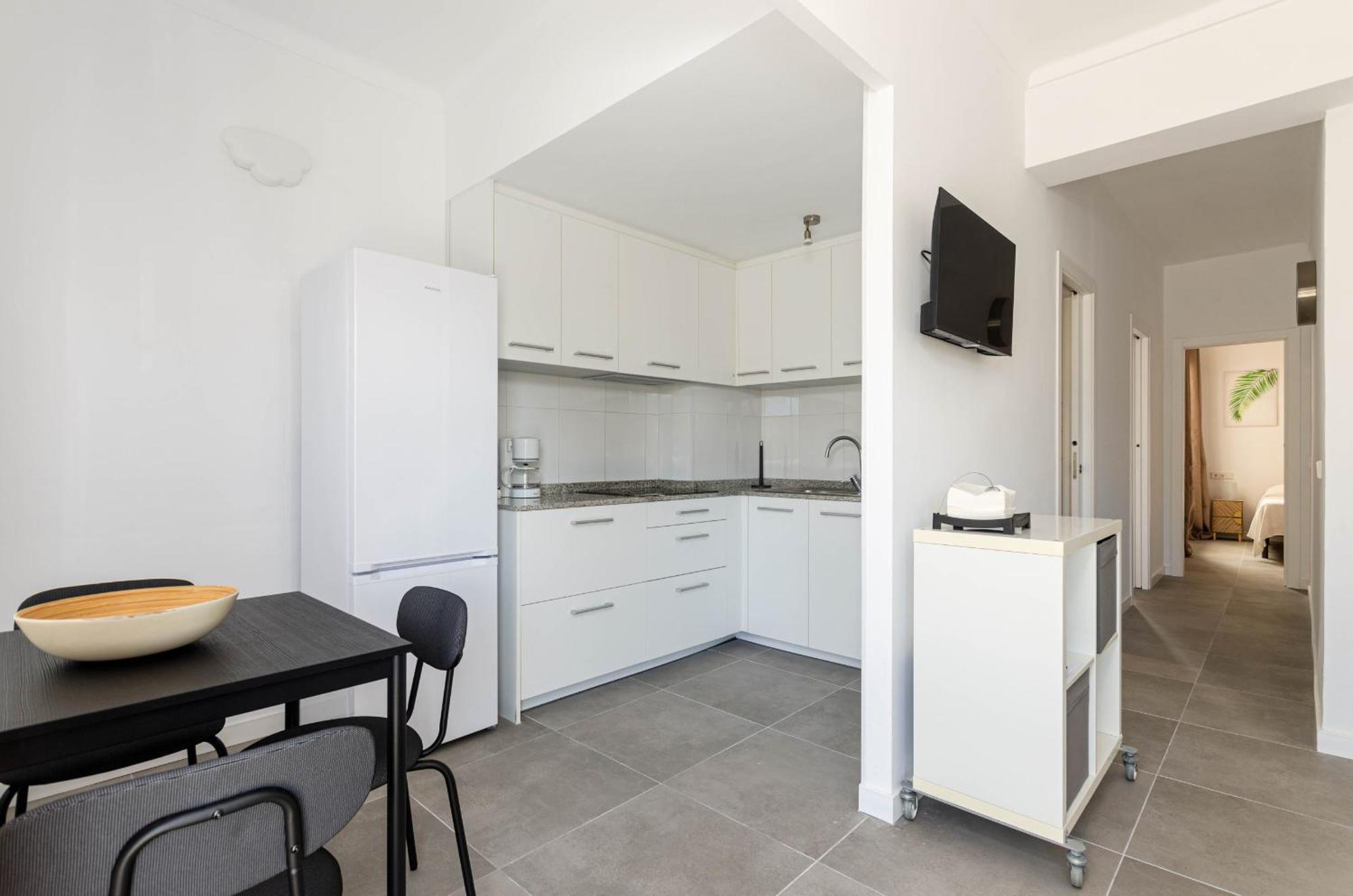 Yourhouse Monges With Balcony Apartment