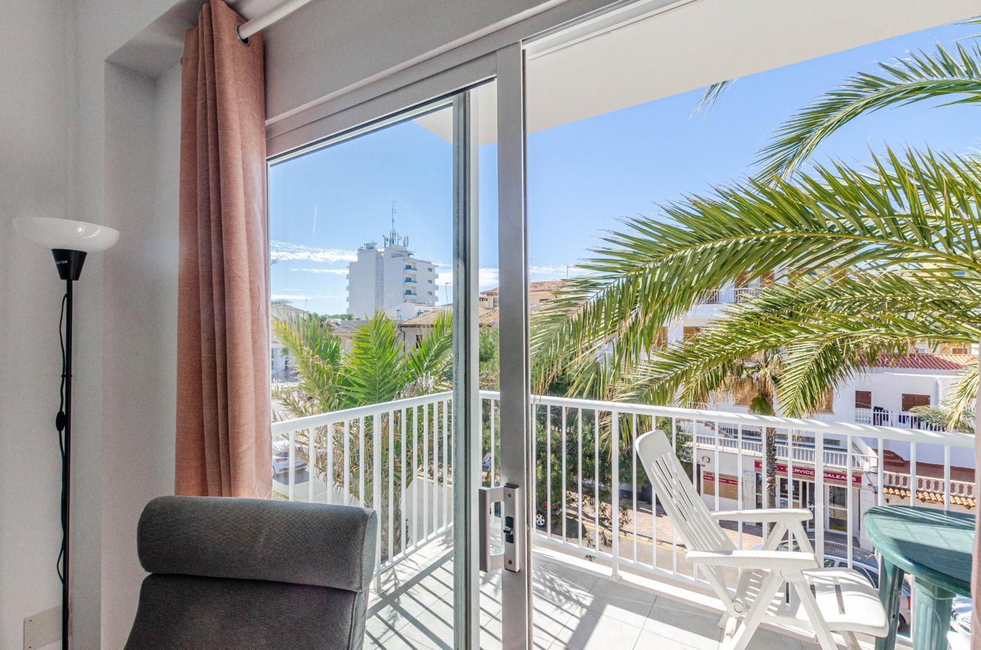 Yourhouse Monges With Balcony