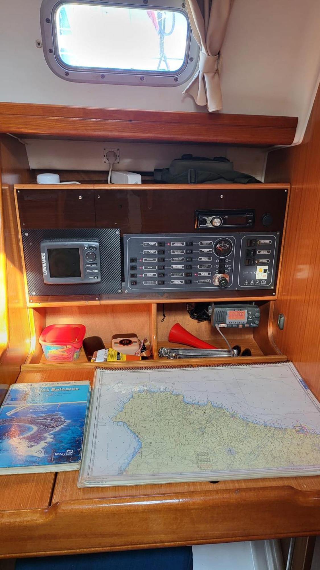 Hotel en barco Velero Beneteau Cyclades 43.4 Palma de Mallorca