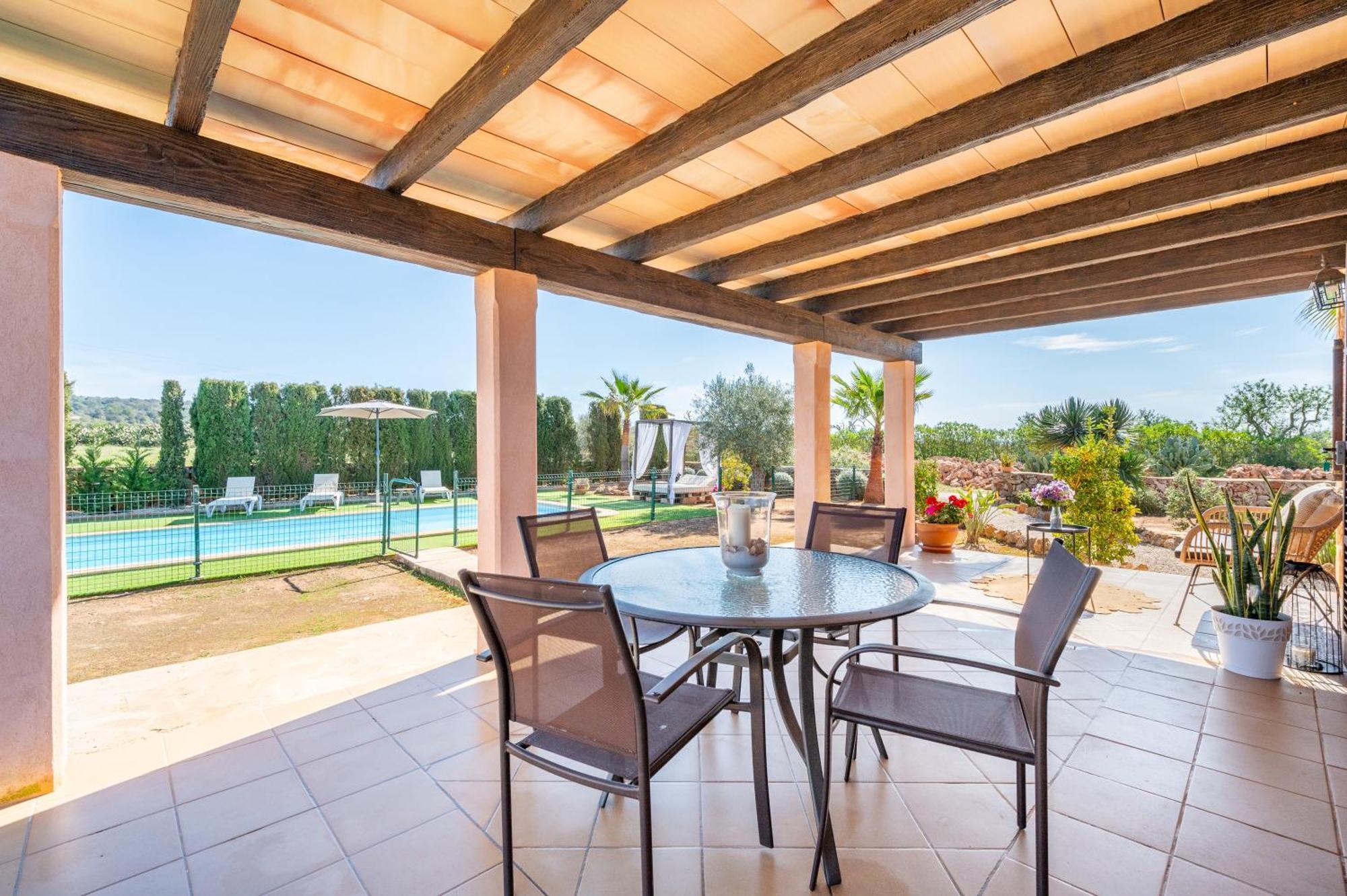 Ses Oliveres Villa *