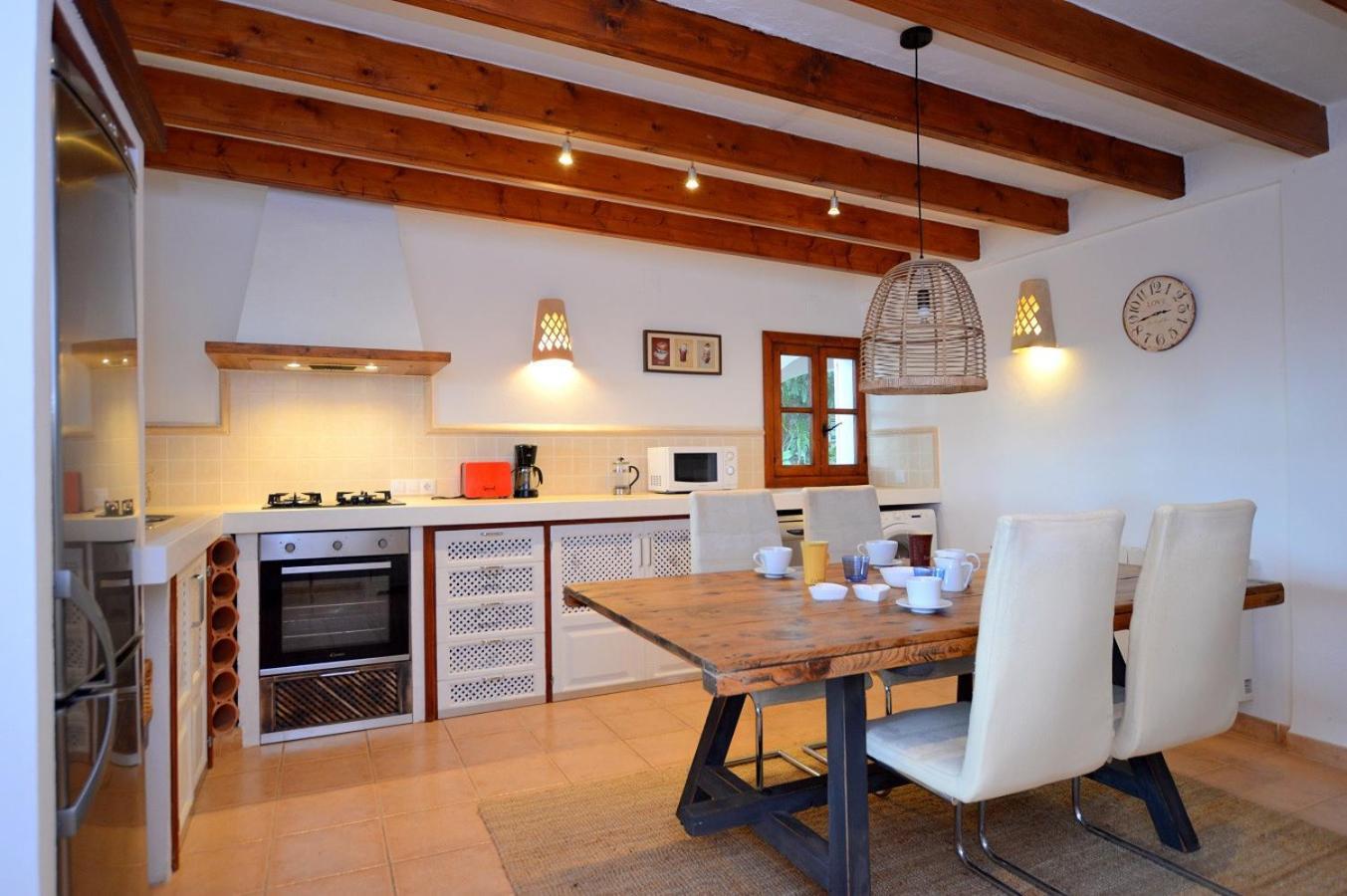 Encantadora Con Piscina En La Naturaleza Casa rural