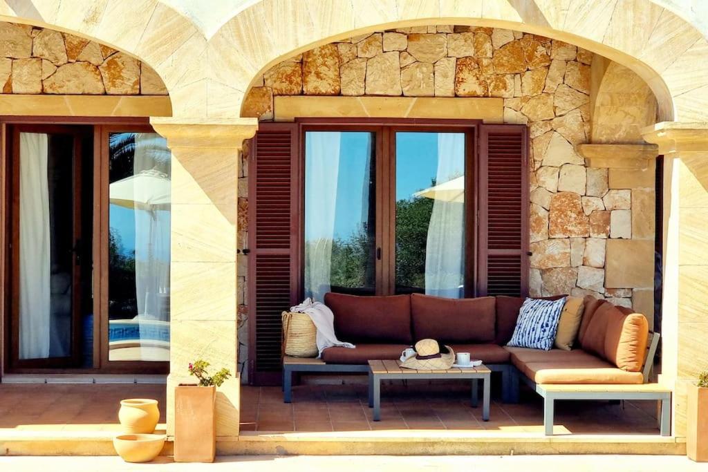 Sa Talaia Villa *