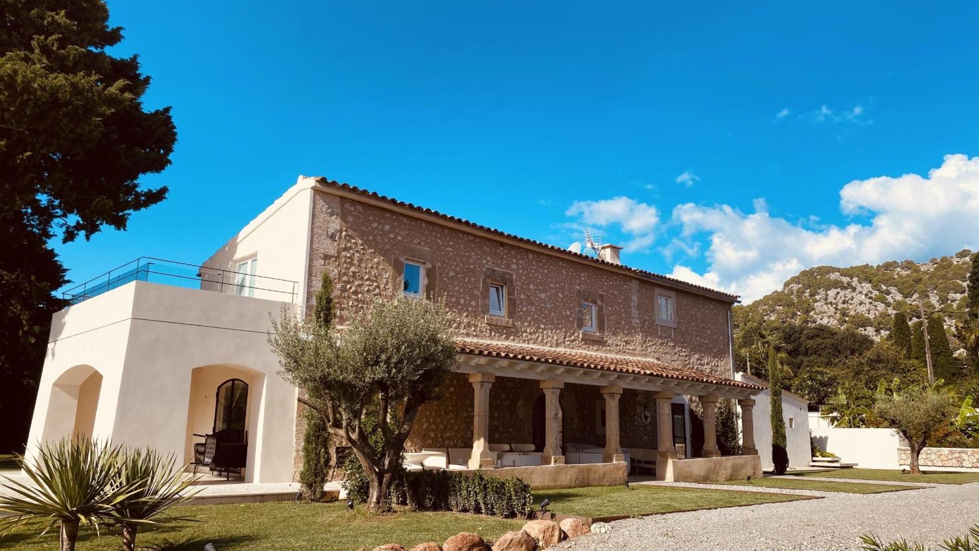 Antigua Villa *