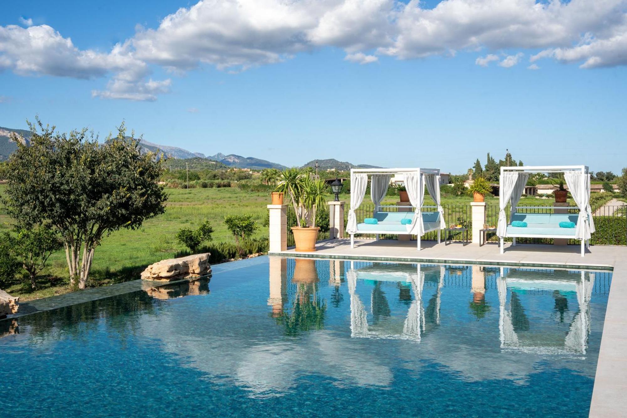 Villa Cas Metge Matas Santa Maria del Cami (Mallorca)