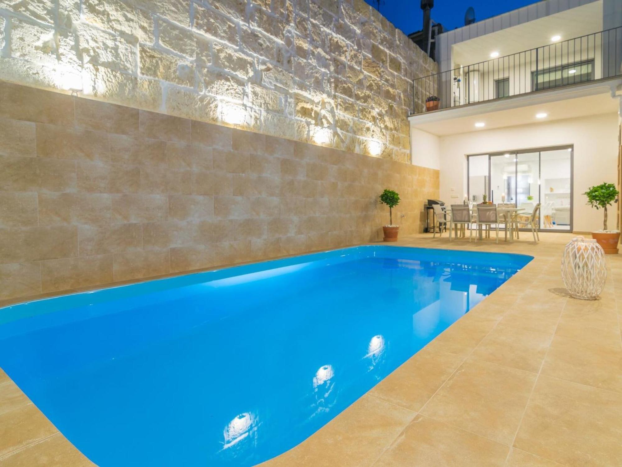 Serra - With Private Pool In *