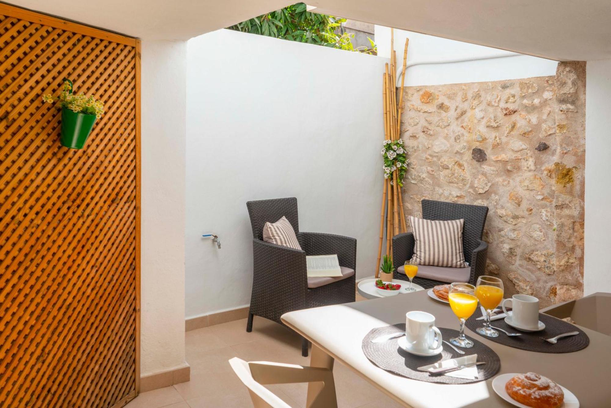 Holiday home Townhouse Lleo 72 By Homevillas360 *