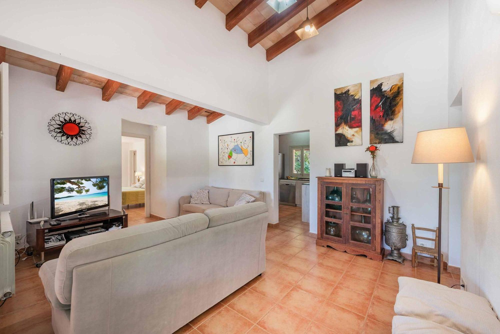Cama Rotja Villa *