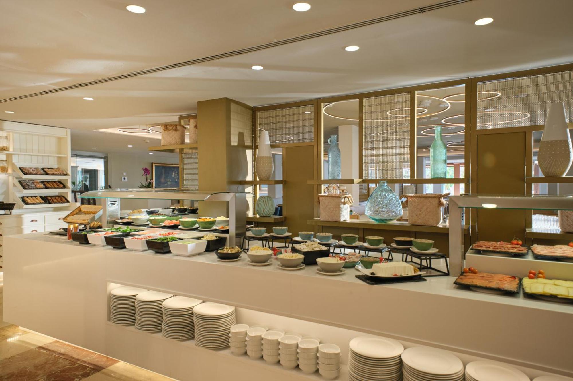 Son Caliu Oasis Hotel 4*
