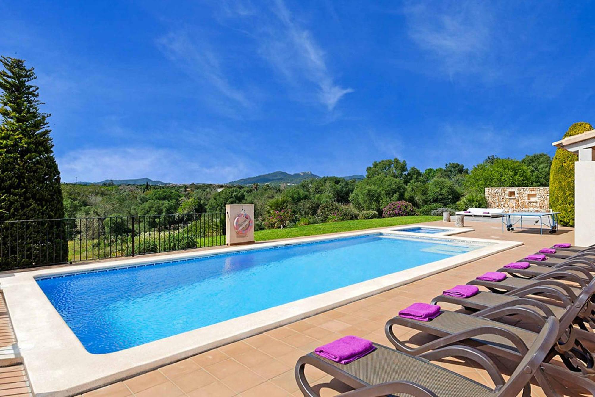 Xiquetes Villa *