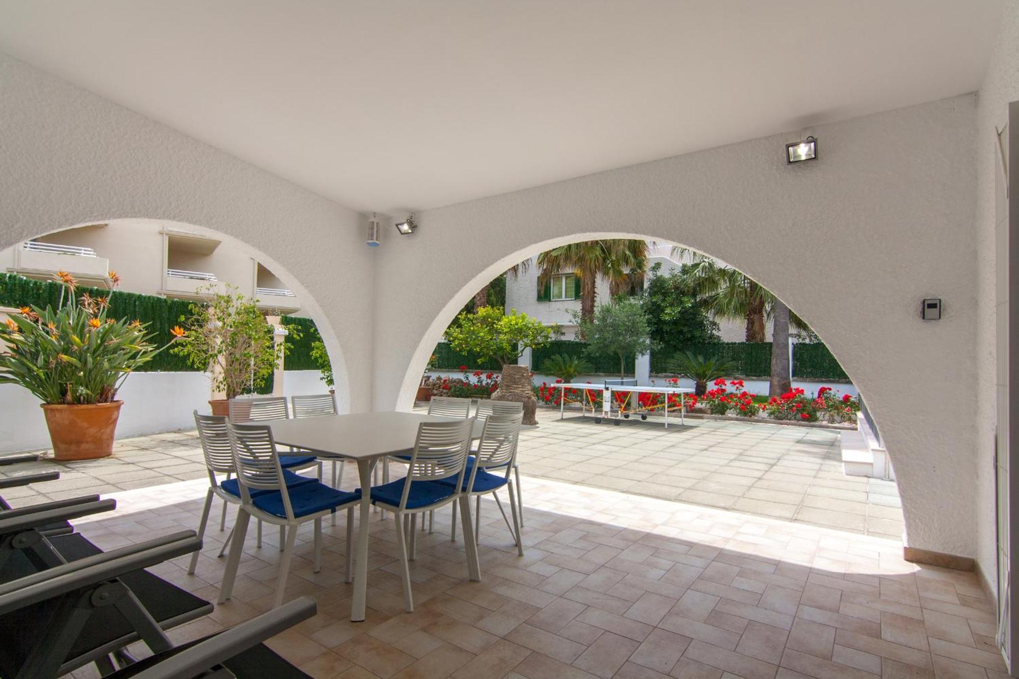 Chalet Villa Comes *
