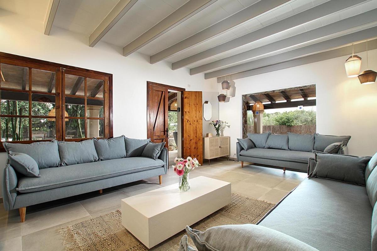 Spectacular Newly Renovated In Pollensa By Renthousing Puerto Pollensa