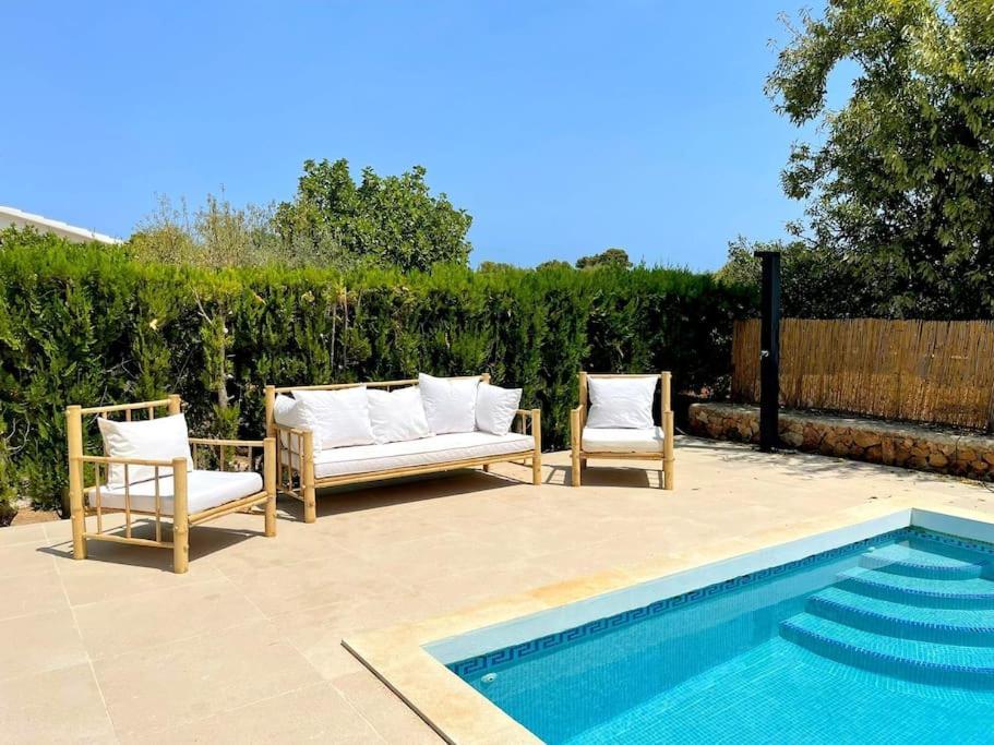 Apartamento Strandnahe Mit Pool, Wifi, Klima, Heizung, Tischtennis, Trampolin In