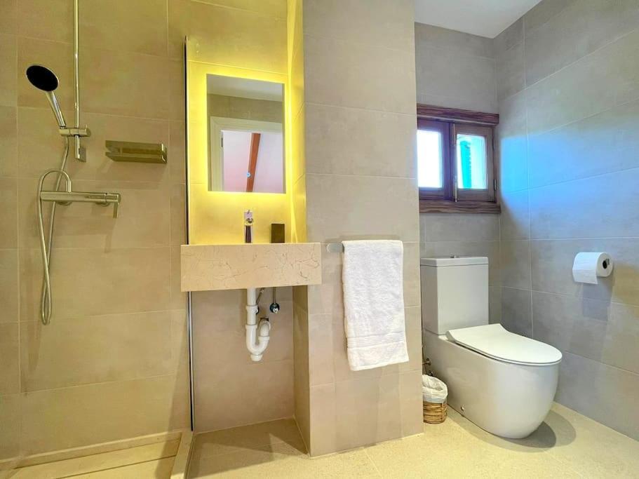Apartment Strandnahe Mit Pool, Wifi, Klima, Heizung, Tischtennis, Trampolin In