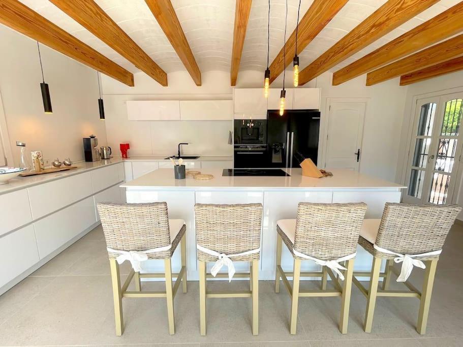 Strandnahe Mit Pool, Wifi, Klima, Heizung, Tischtennis, Trampolin In Alcudia (Mallorca)