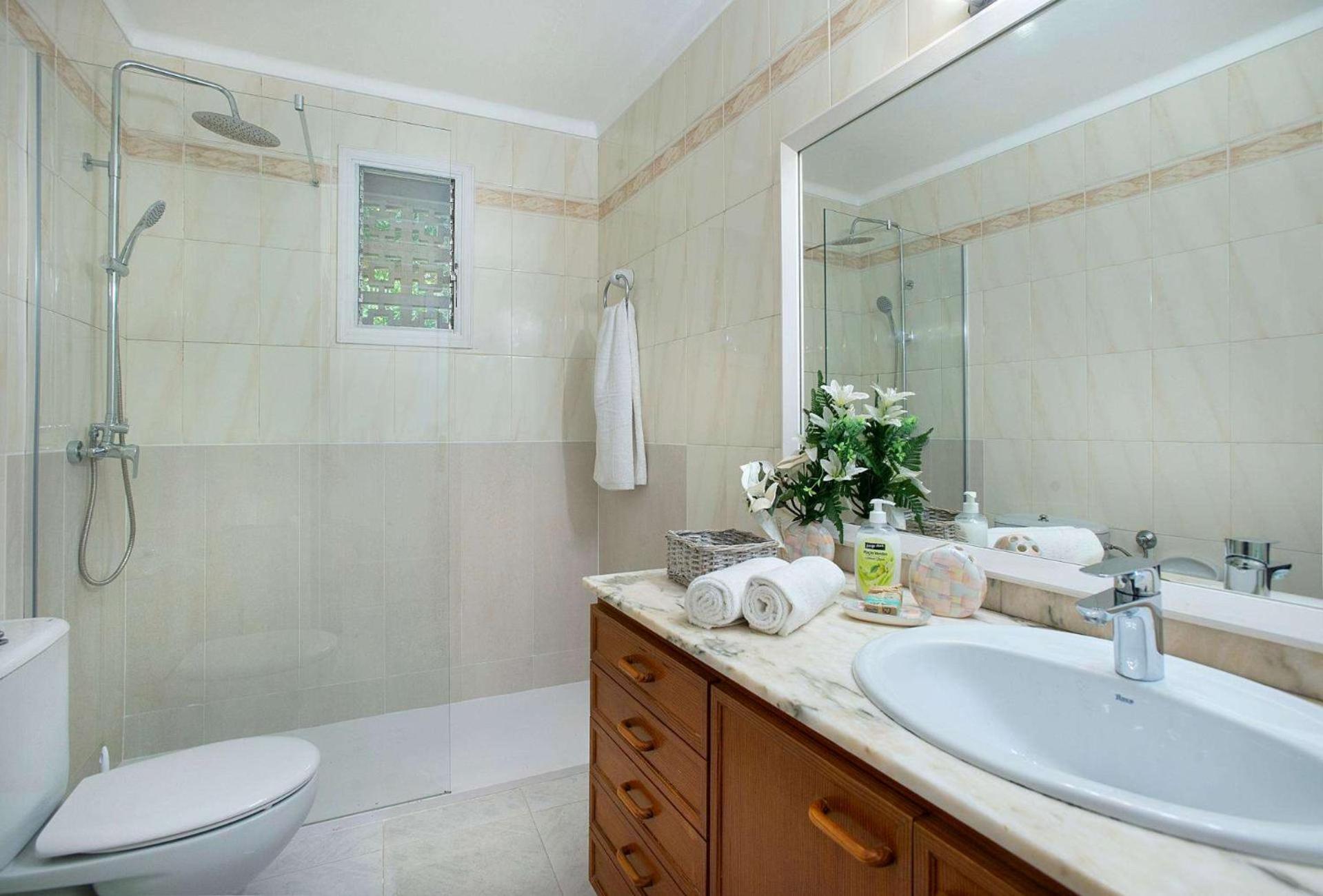 Villa Fullos De Na Torres By Vintage Travel
