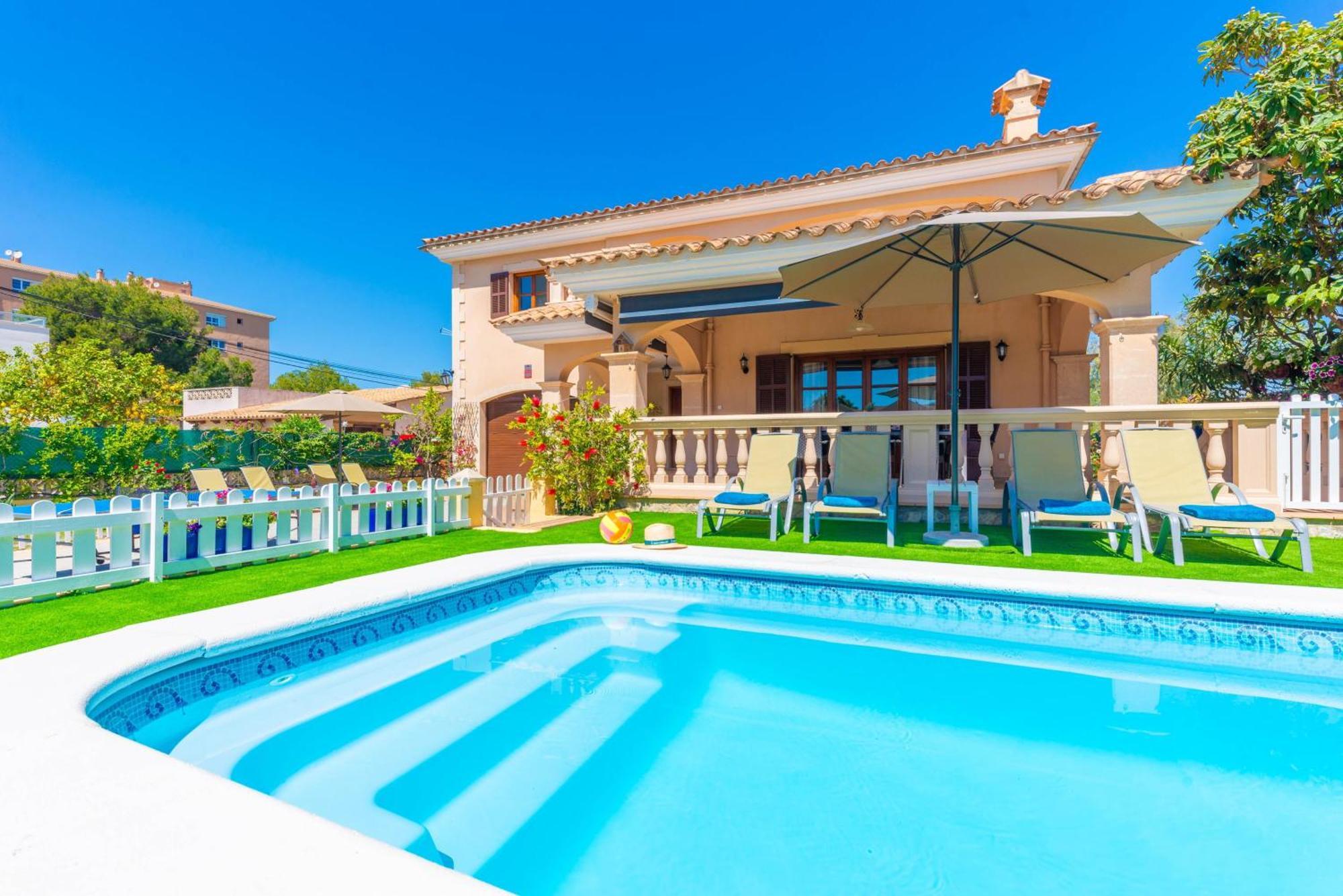 Villa Magdalena Gomila Marimon -llac Blau-