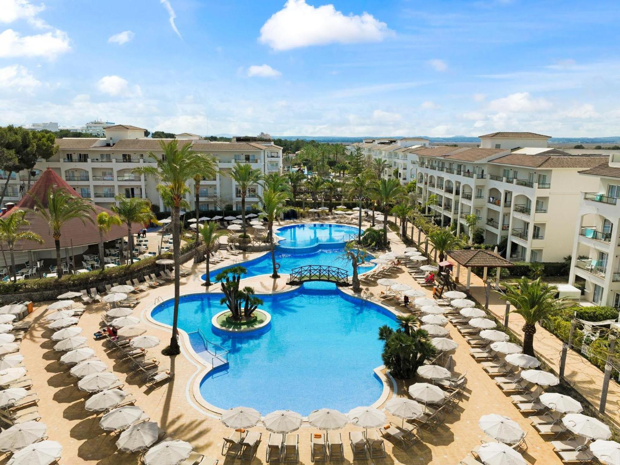 Apartahotel Viva Blue & 4*