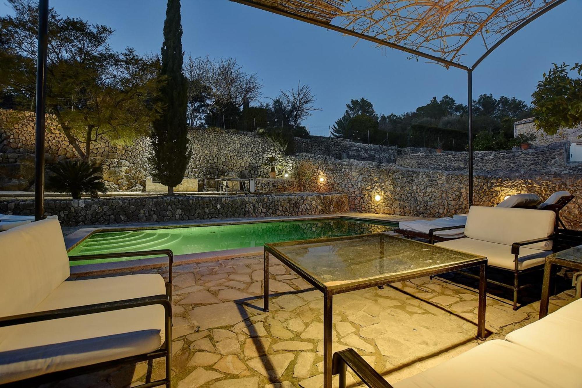 Pulit By Slow Selva (Mallorca)