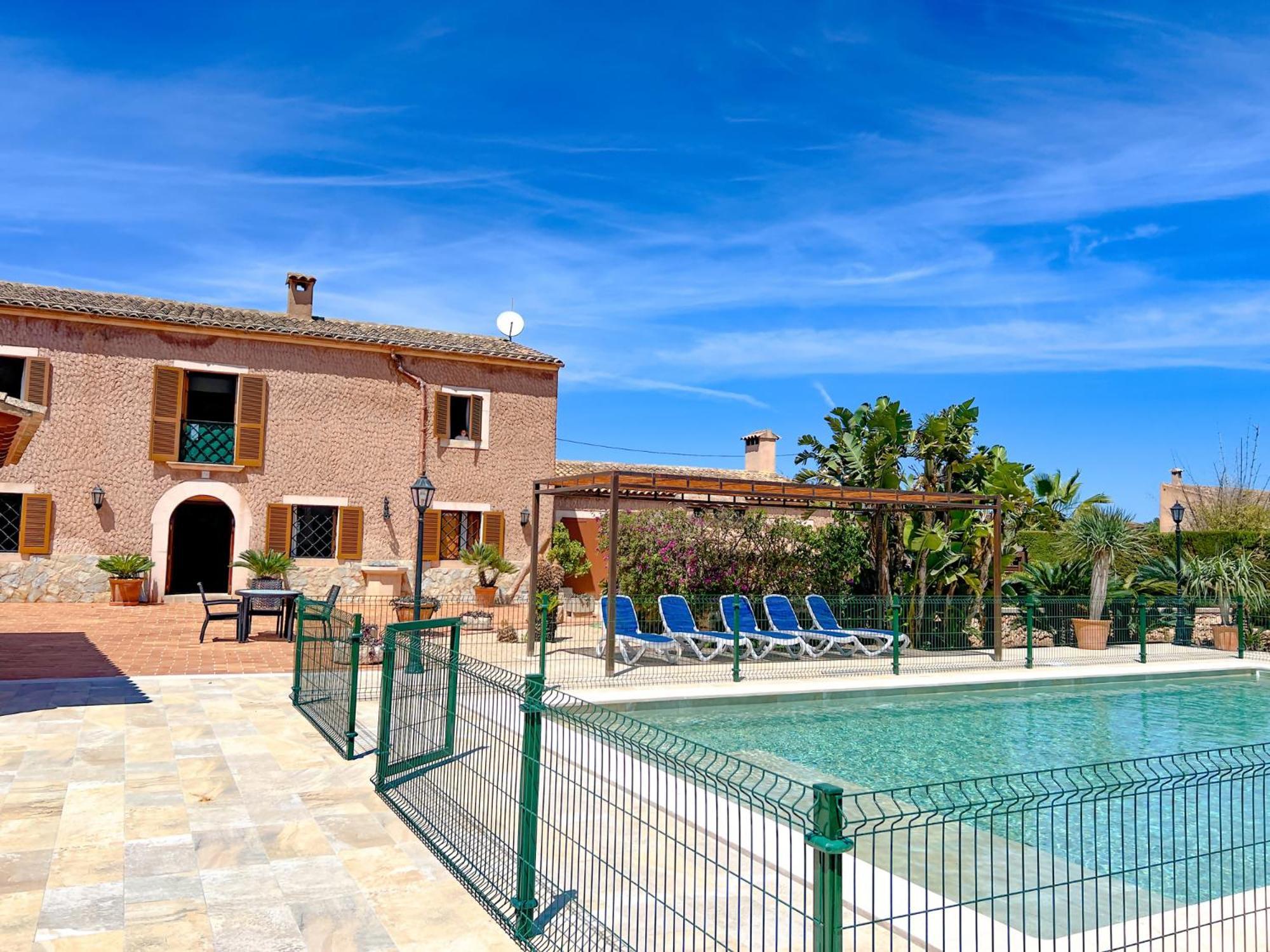 10 Personas Con Bbq Piscina Y Terraza *