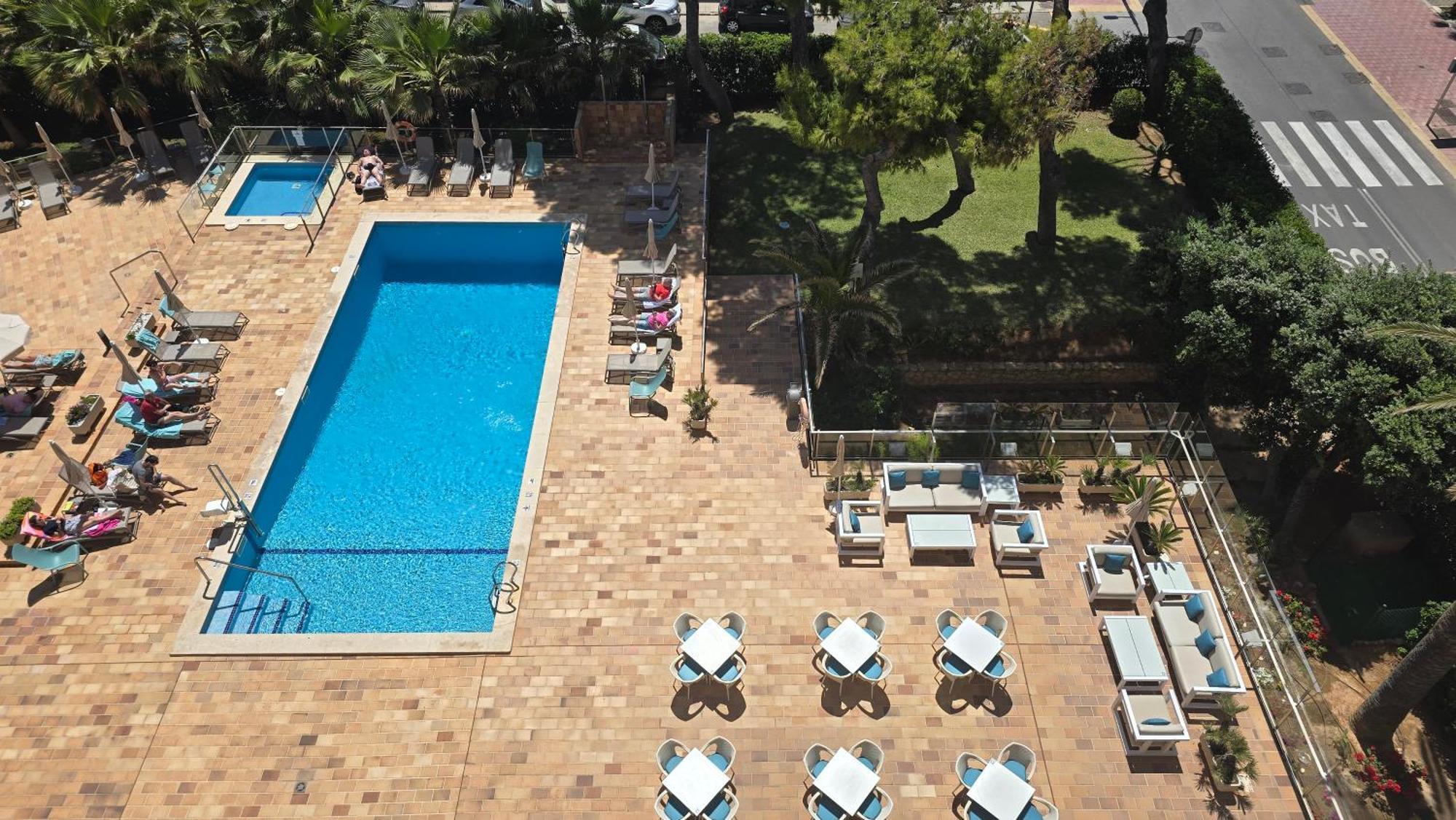 Apartahotel Leman Y