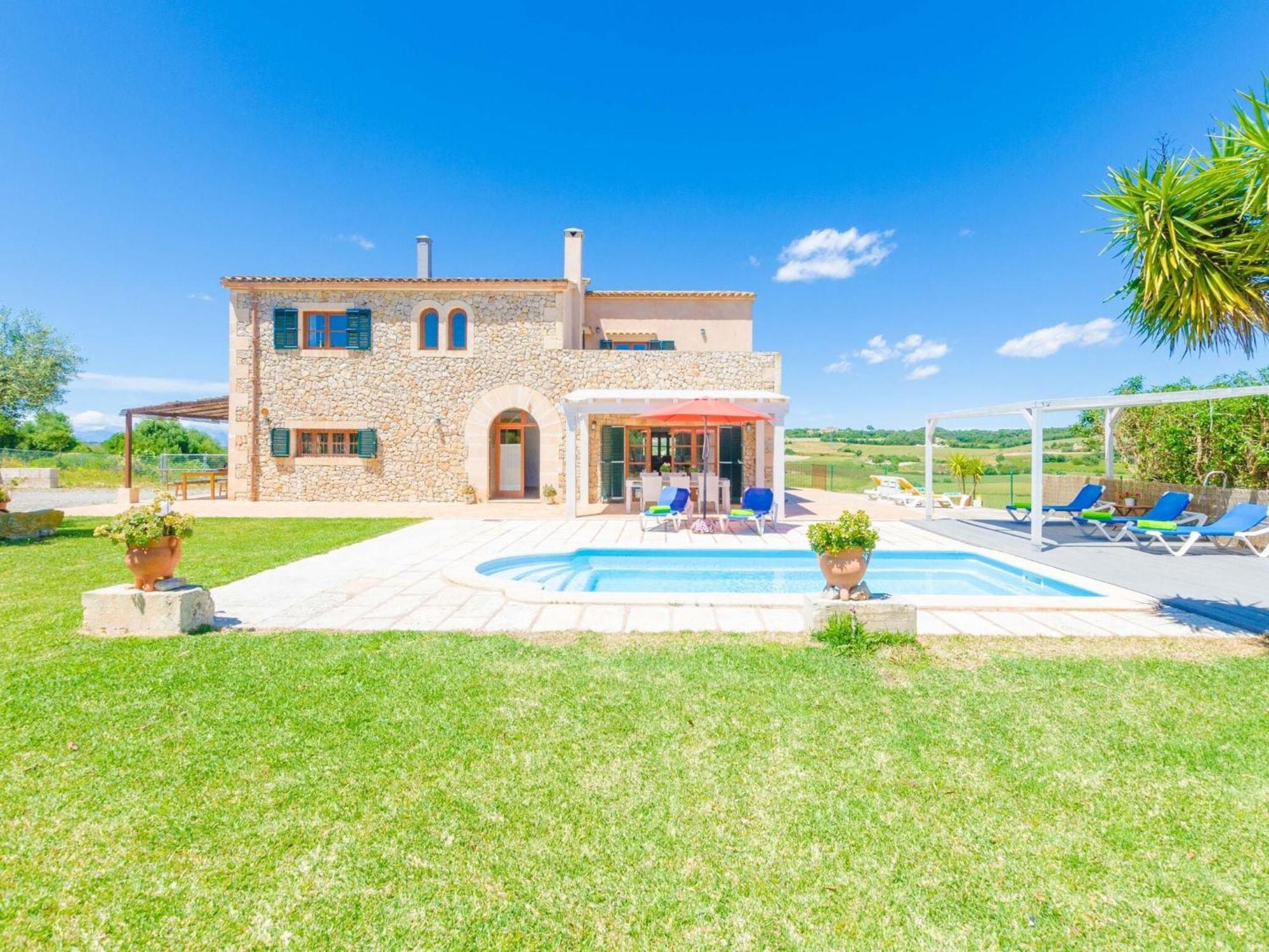 Villa Angigal - With Private Pool In