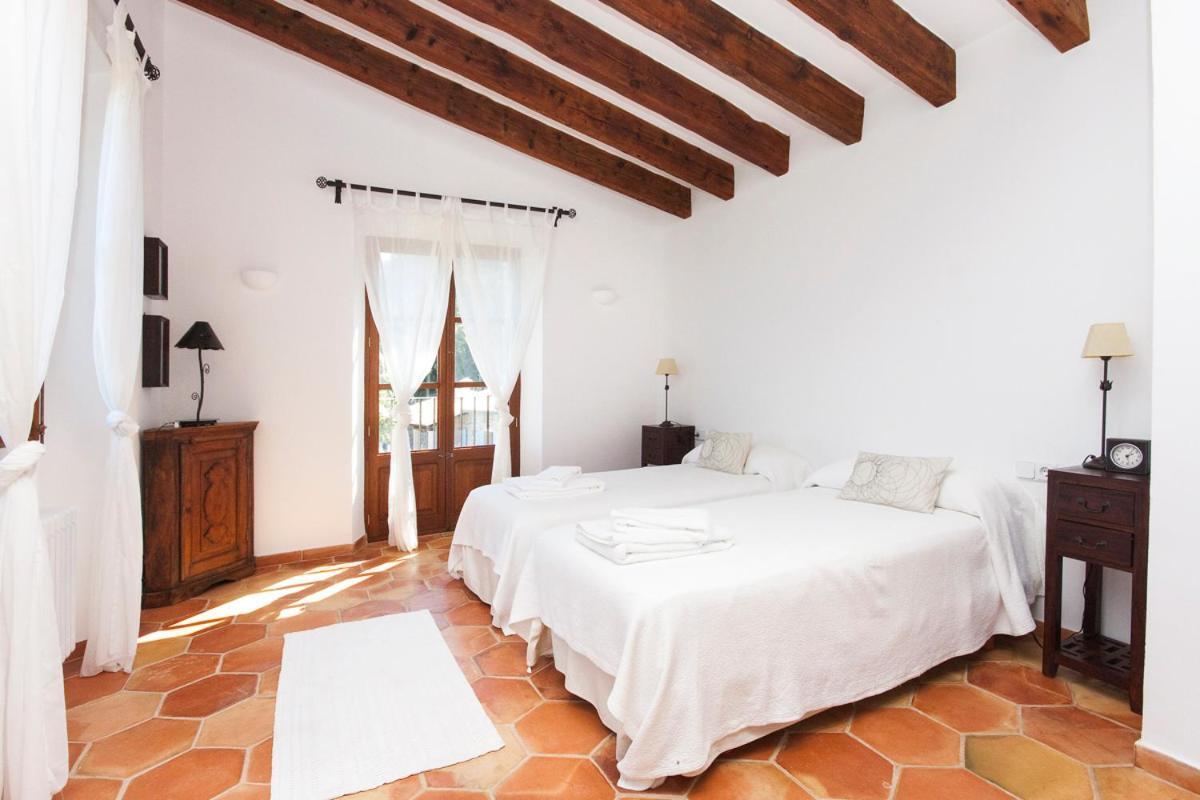 Estel Villa *