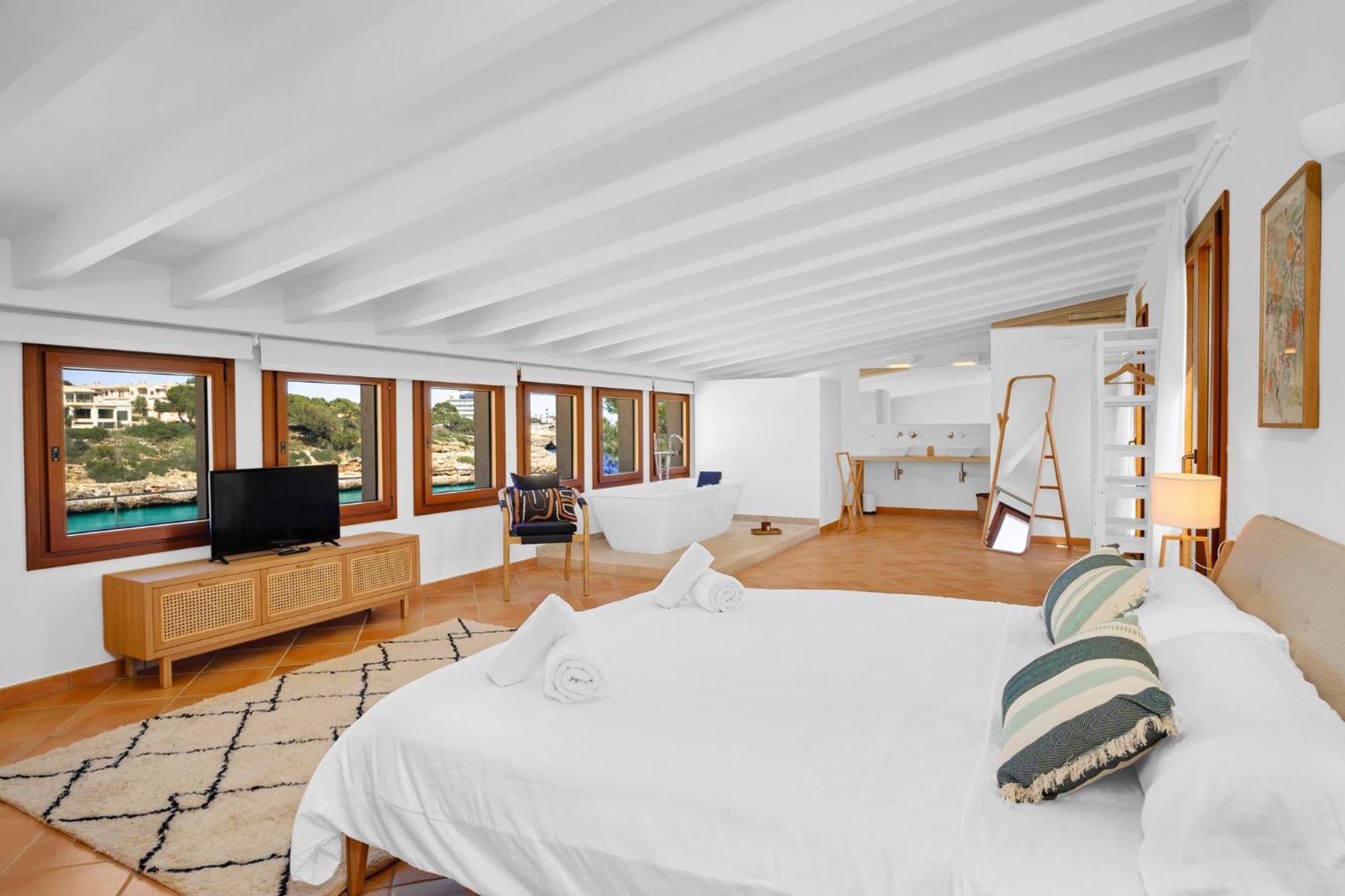 La Cita Cala Marsal. Luxury Sea Experience! Villa Portocolom (Mallorca)