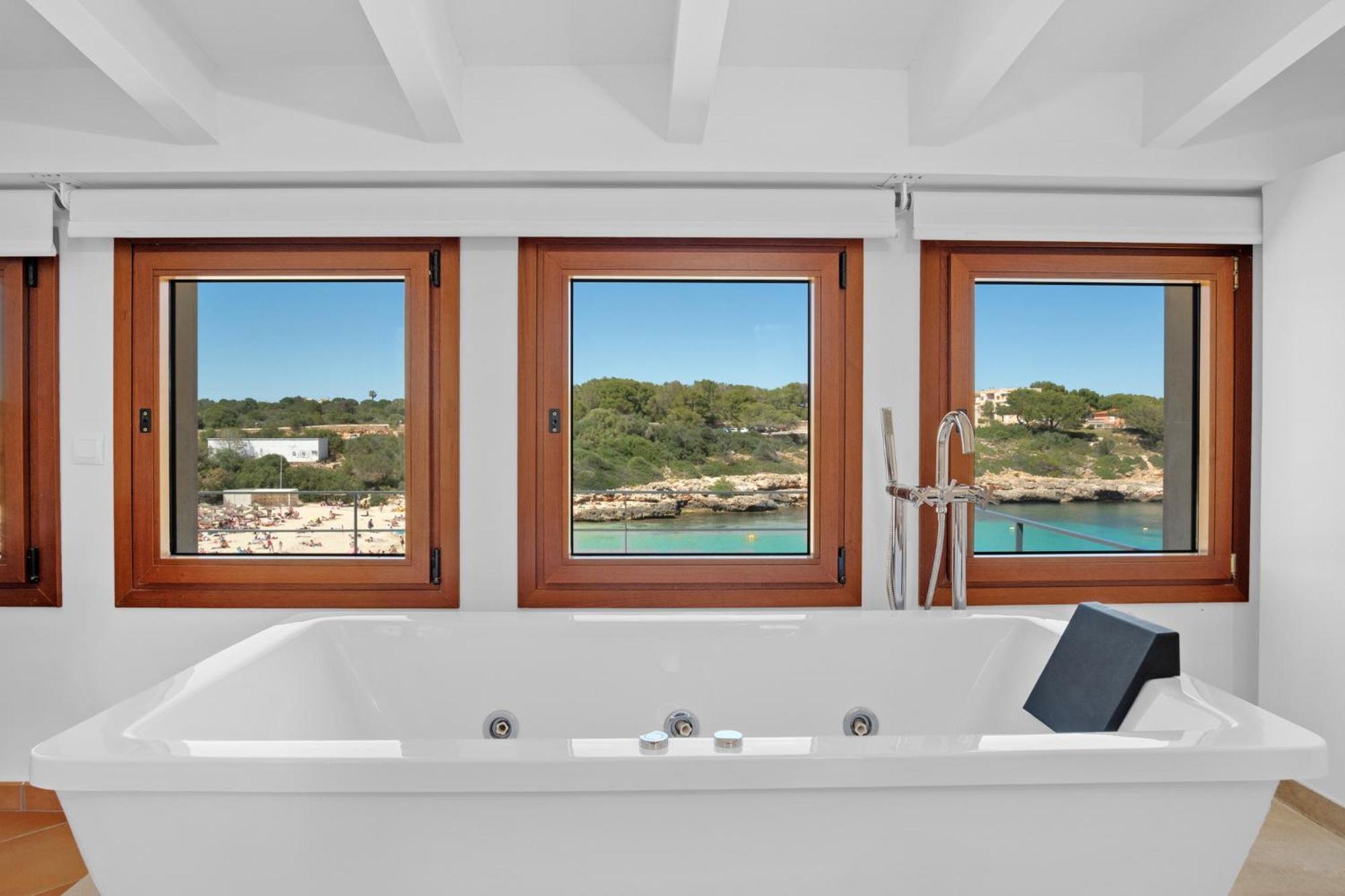 La Cita Cala Marsal. Luxury Sea Experience!