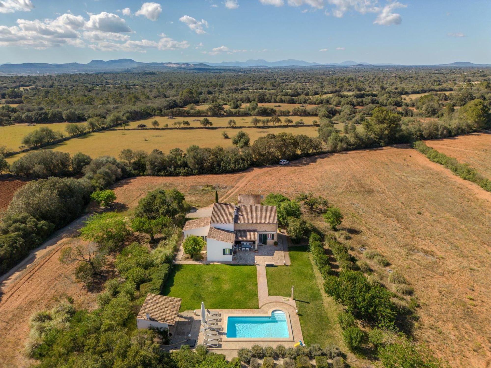 Chalet Son Pere By Slow