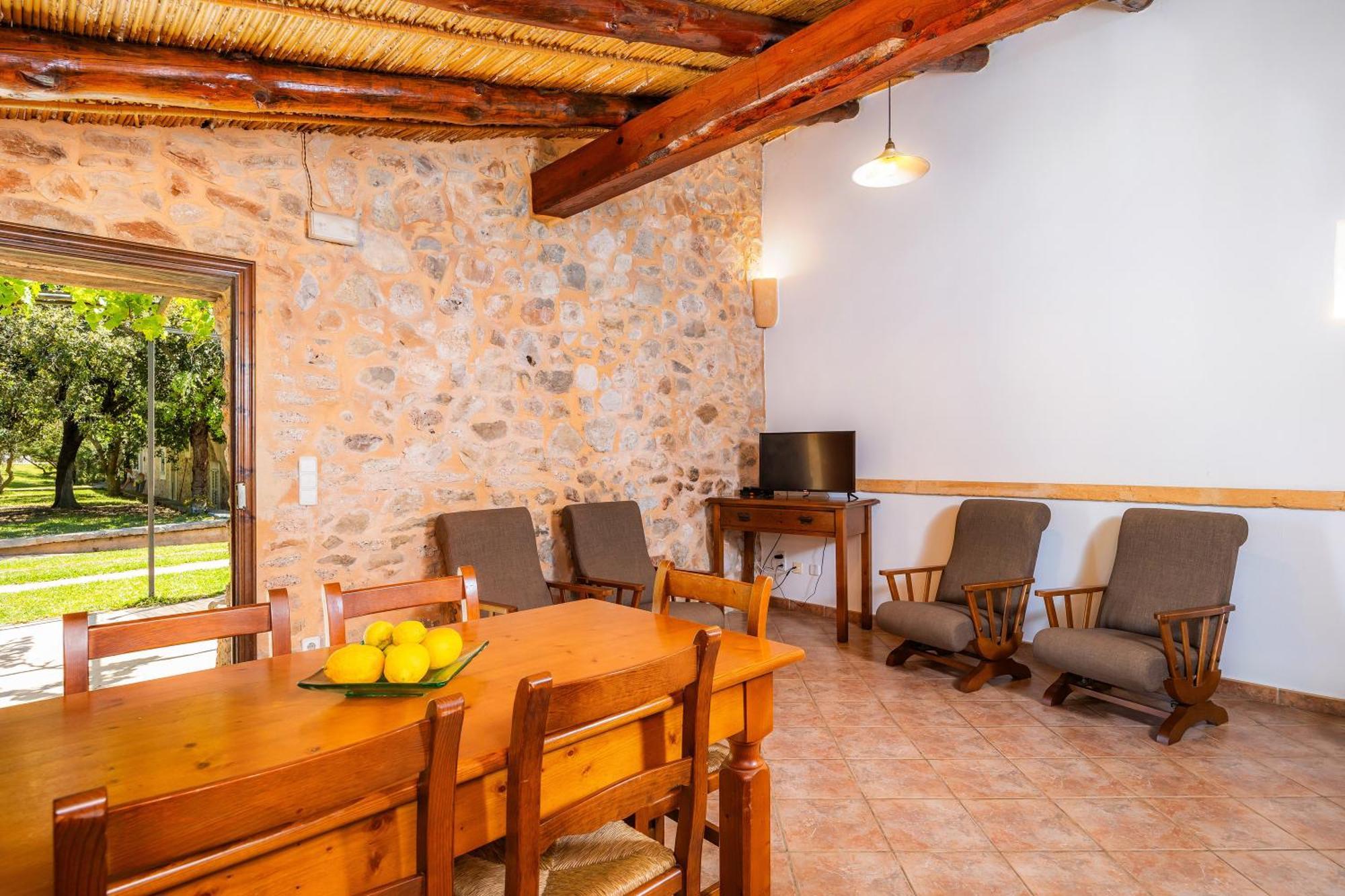 Es Sestador S'hort De Sa Begura Apartment