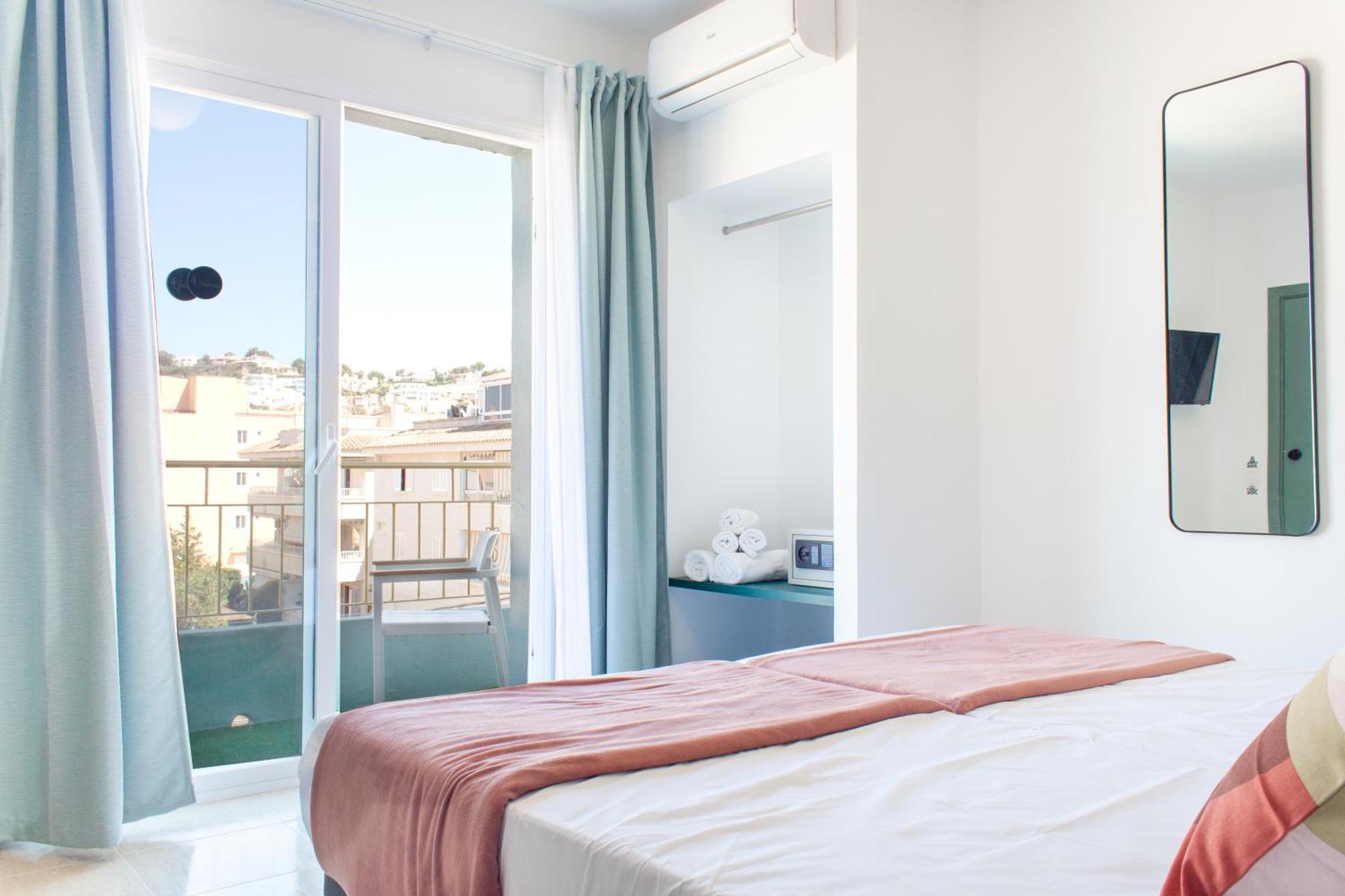 Hotel 4u Miranda - Adults Only 3*