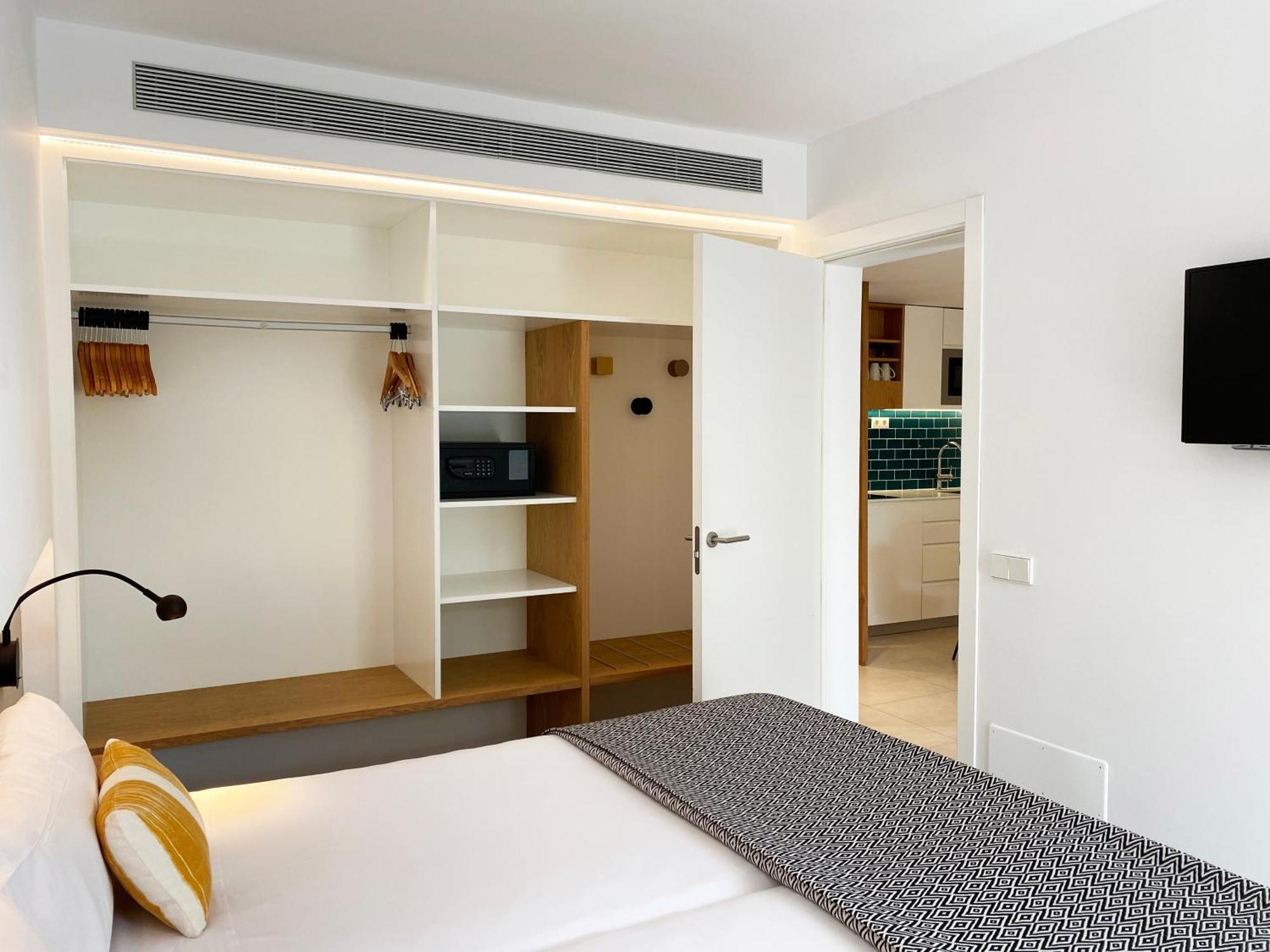 Inturotel Esmeralda Park Apartahotel 4*