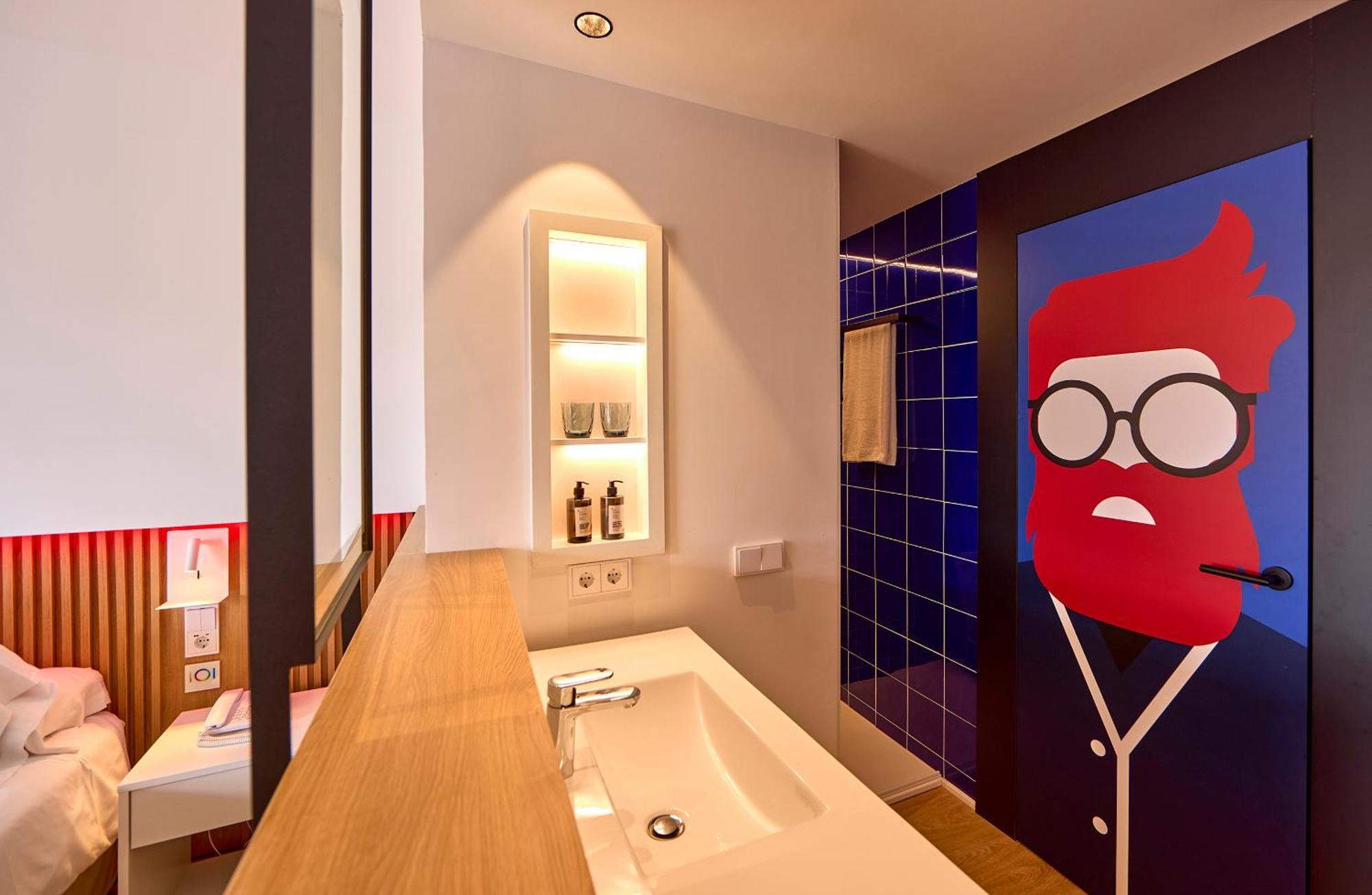 Universal Neptuno (adults Only) 4*
