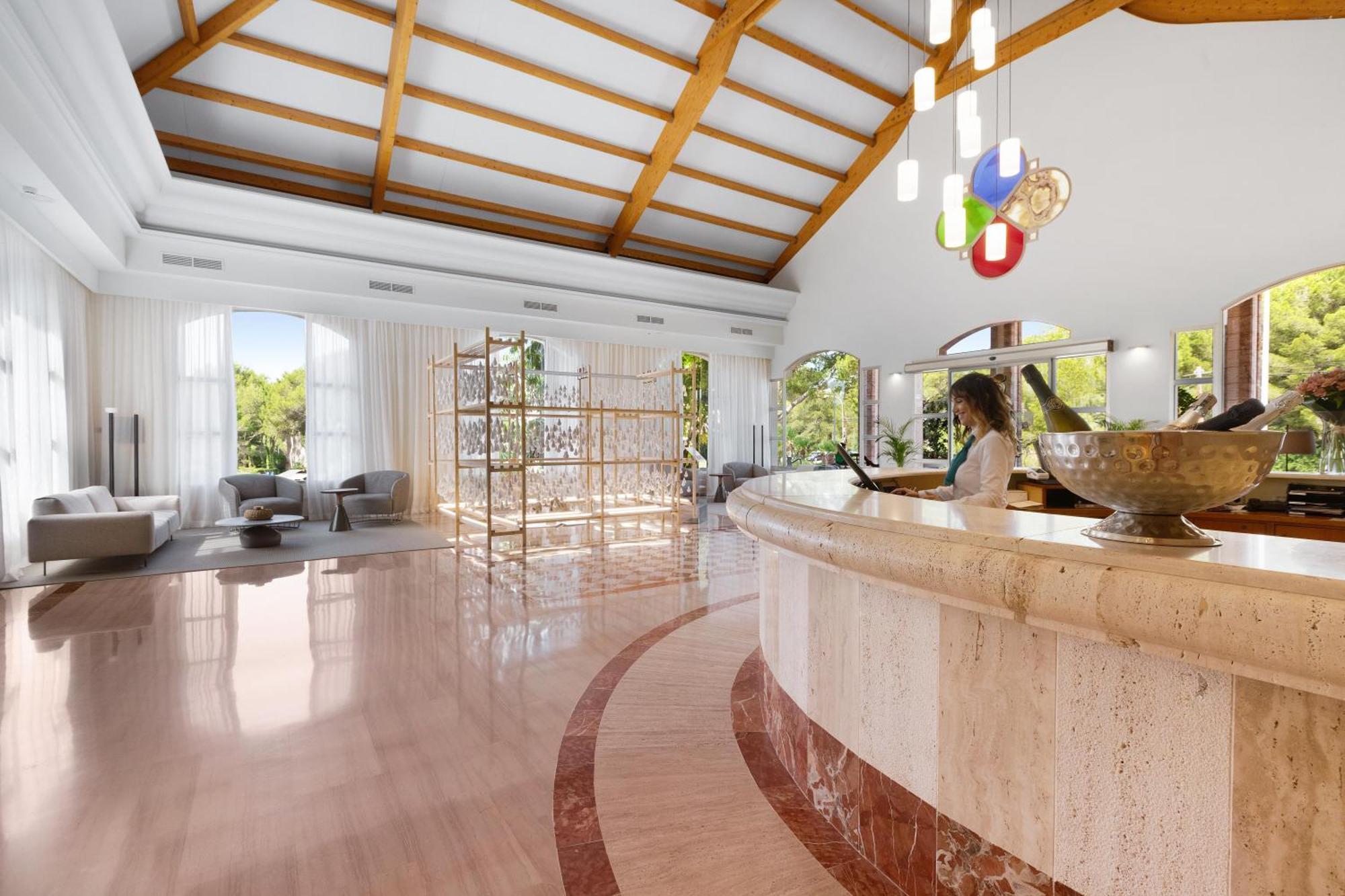Viva Cala Mesquida & Adults Only 16 Hotel