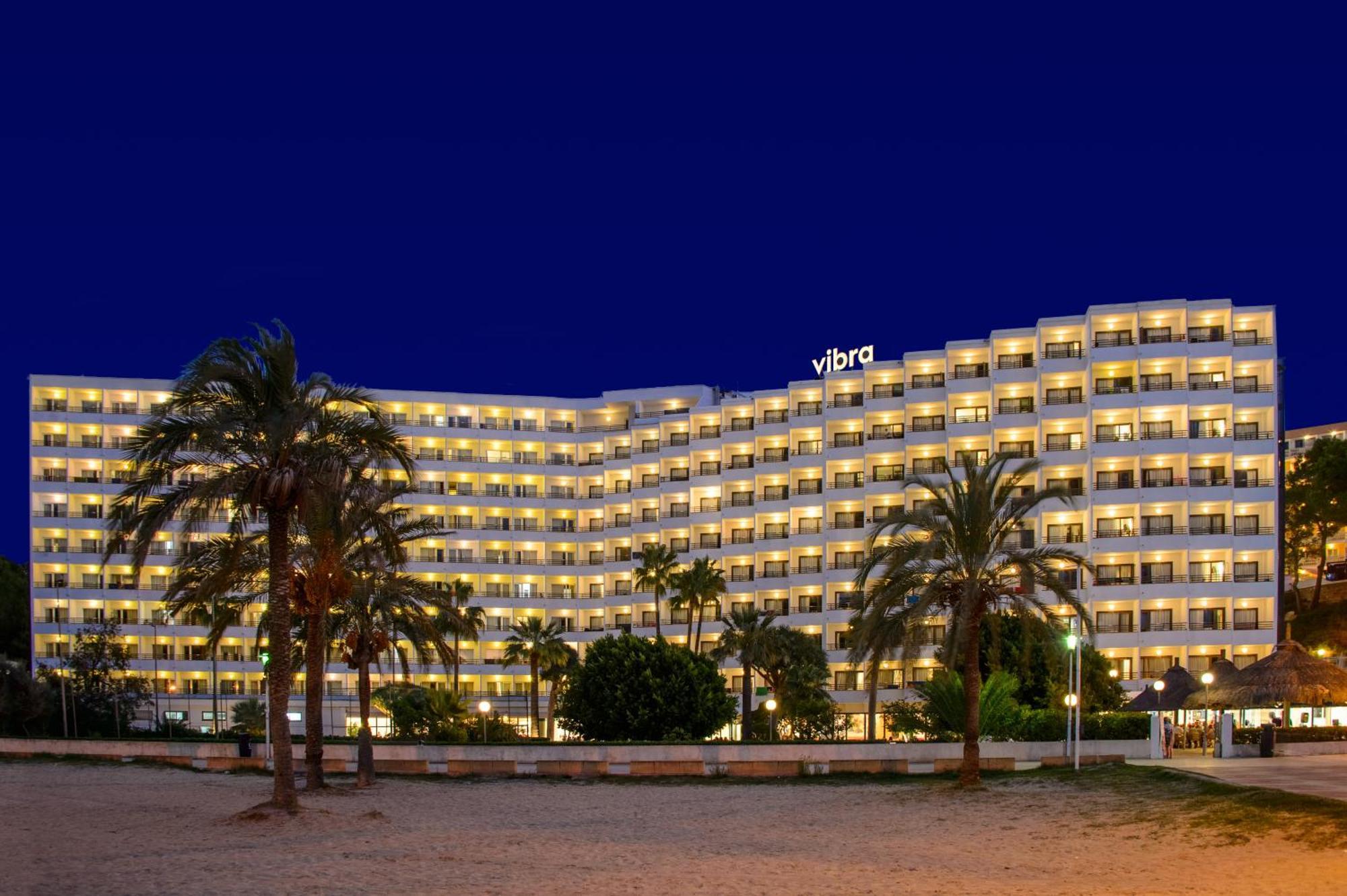 Vibra Beverly Playa Hotel