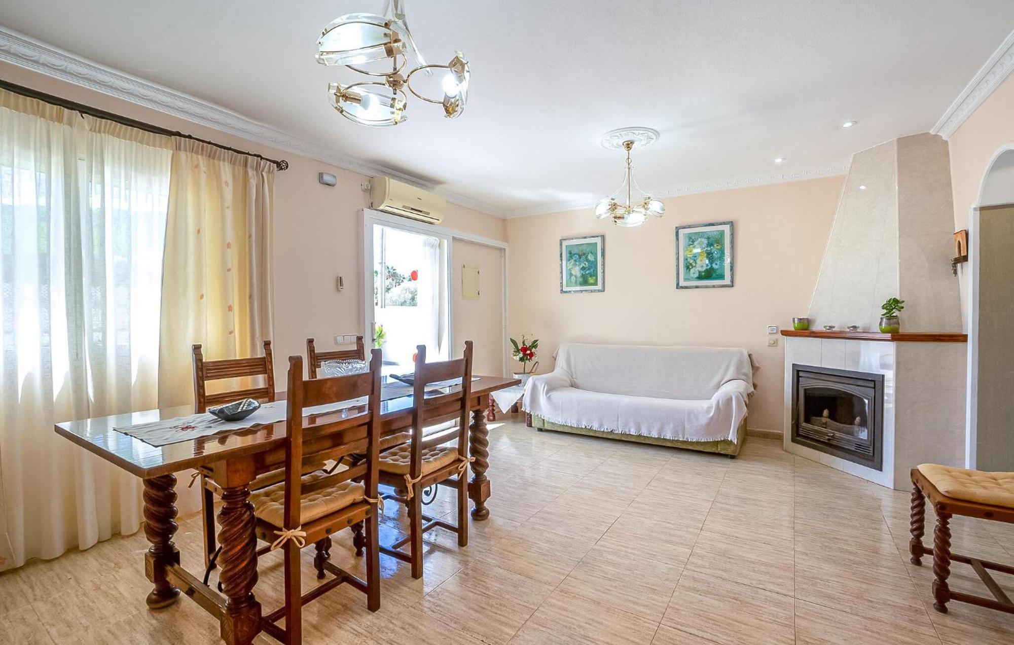 Gorgeous In With House A Mountain View Сasa de vacaciones Muro