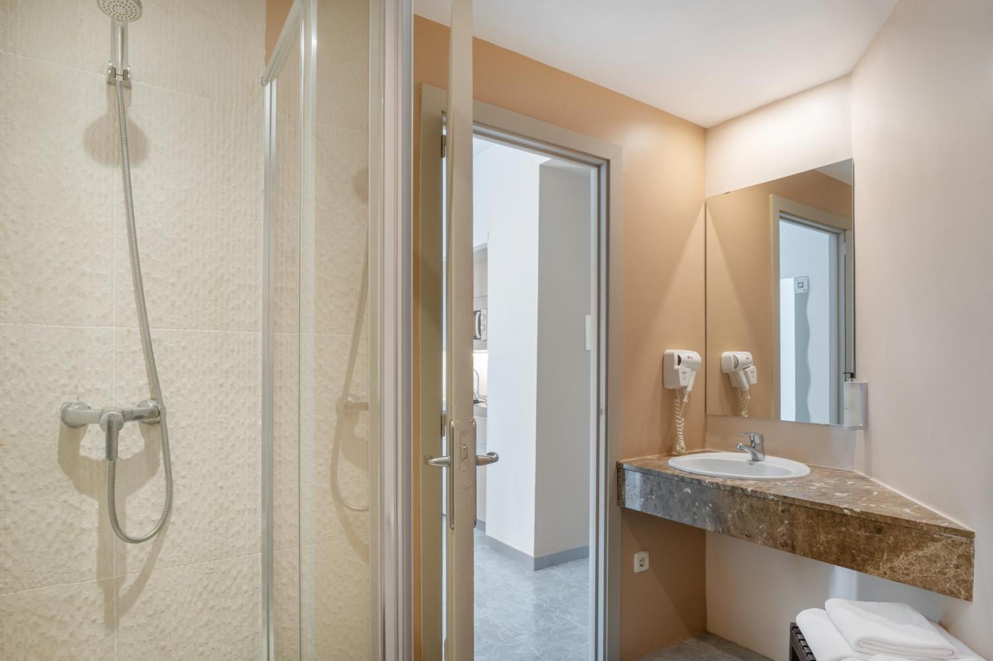 Aparthotel Sol Lunamar - Adults Only 3*