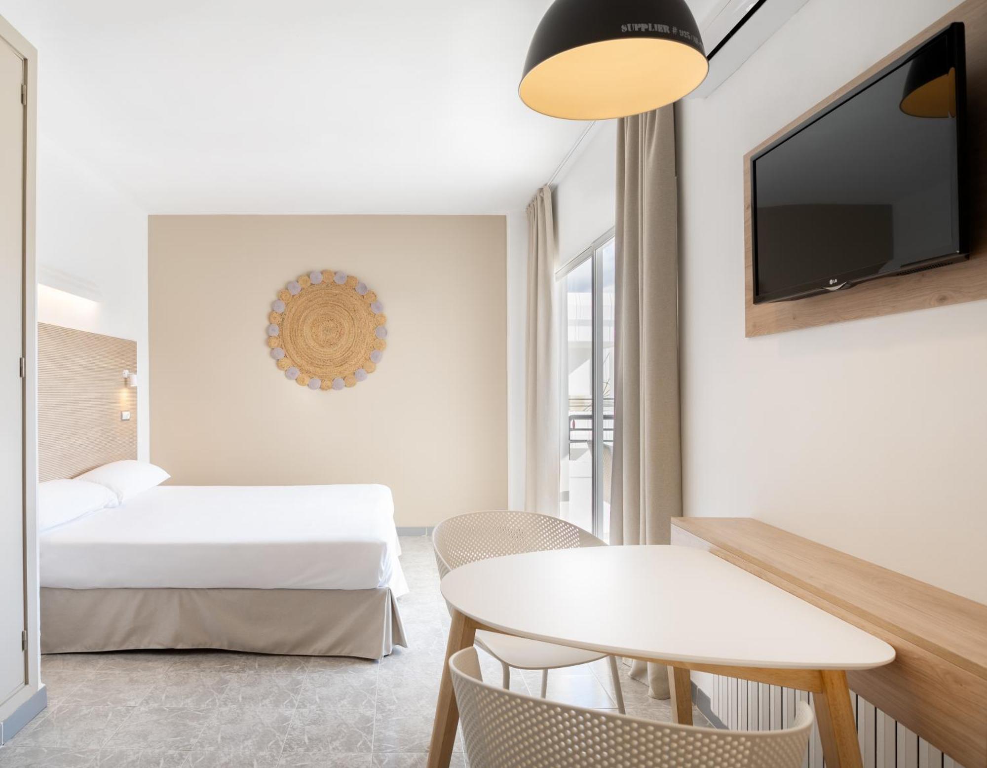 Sol Lunamar - Adults Only Aparthotel