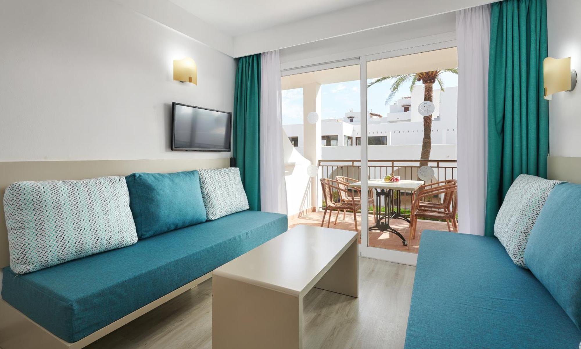 Playa Apartahotel 3*