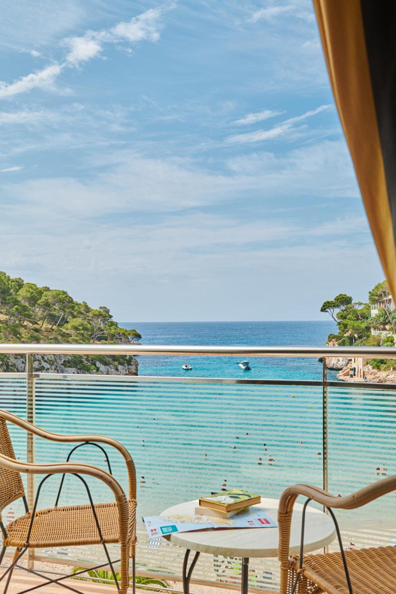 Hotel Cala 4*